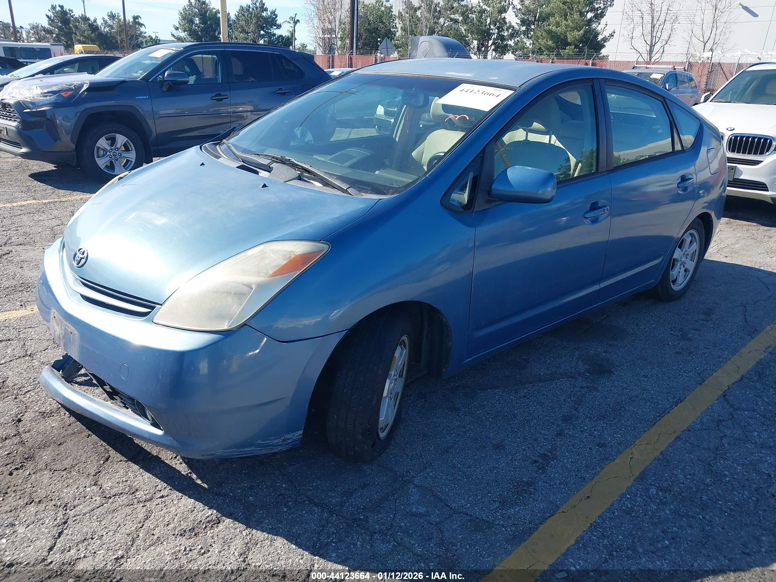 TOYOTA PRIUS image 2