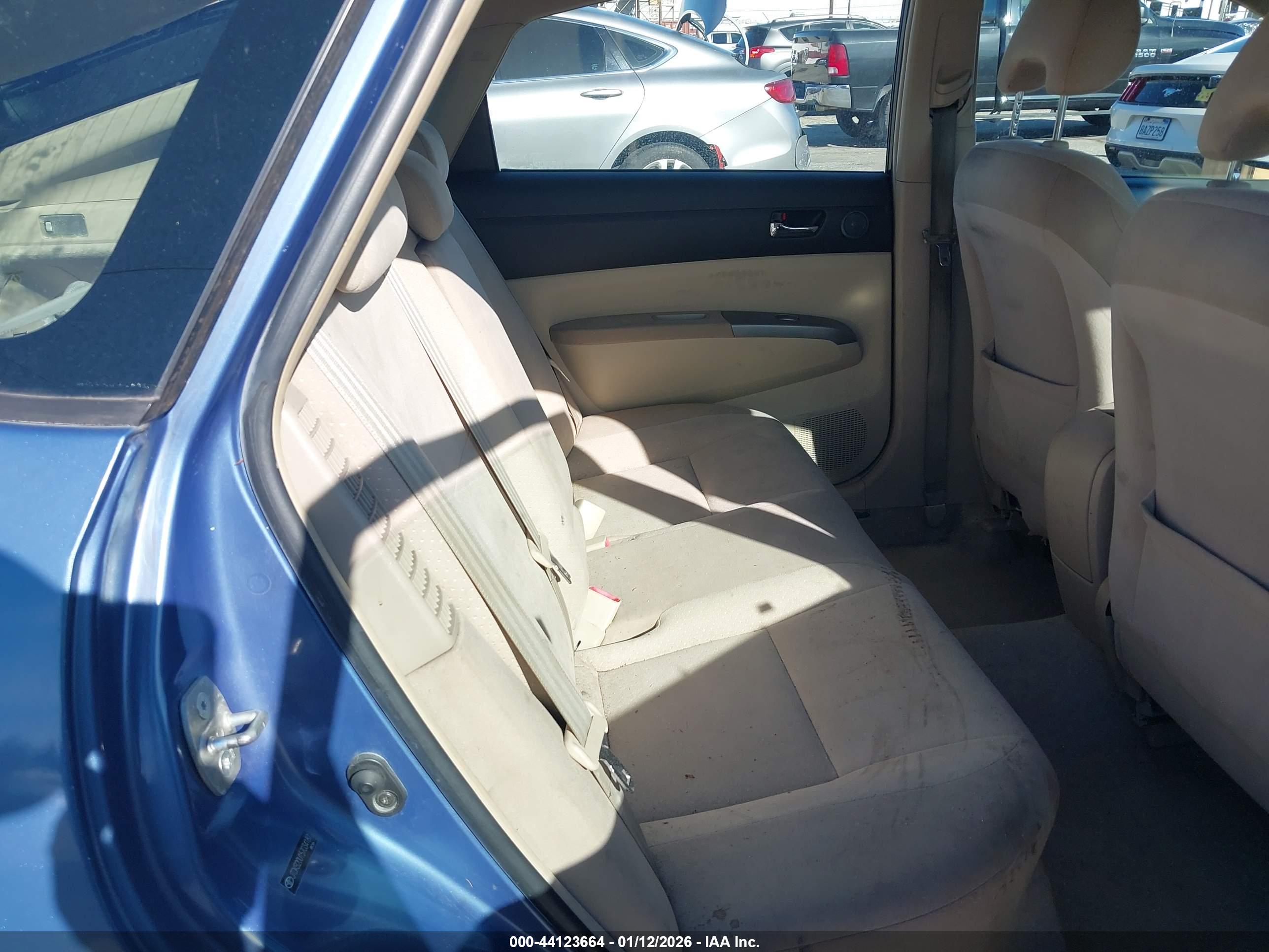 TOYOTA PRIUS image 8