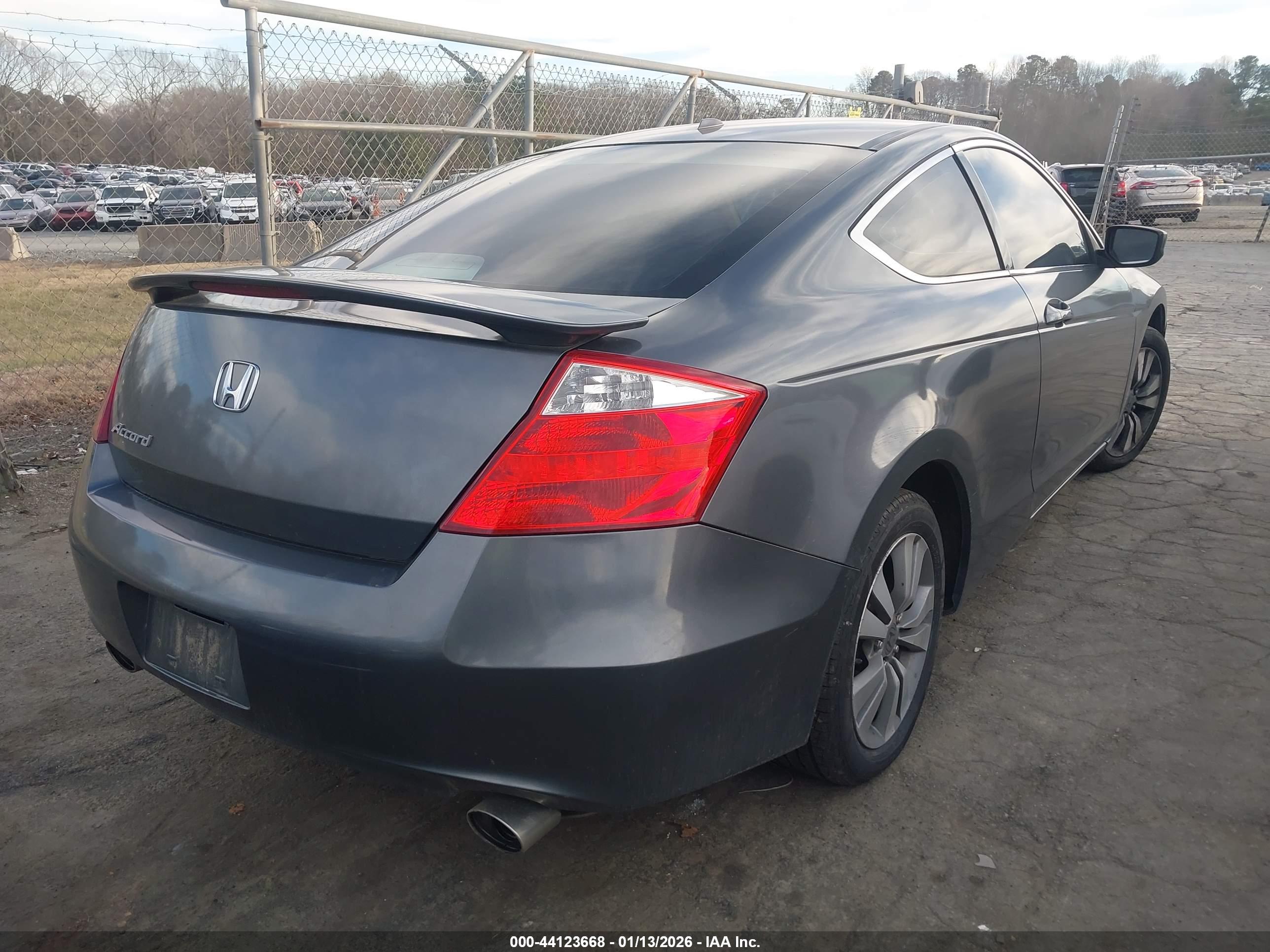 HONDA ACCORD image 4