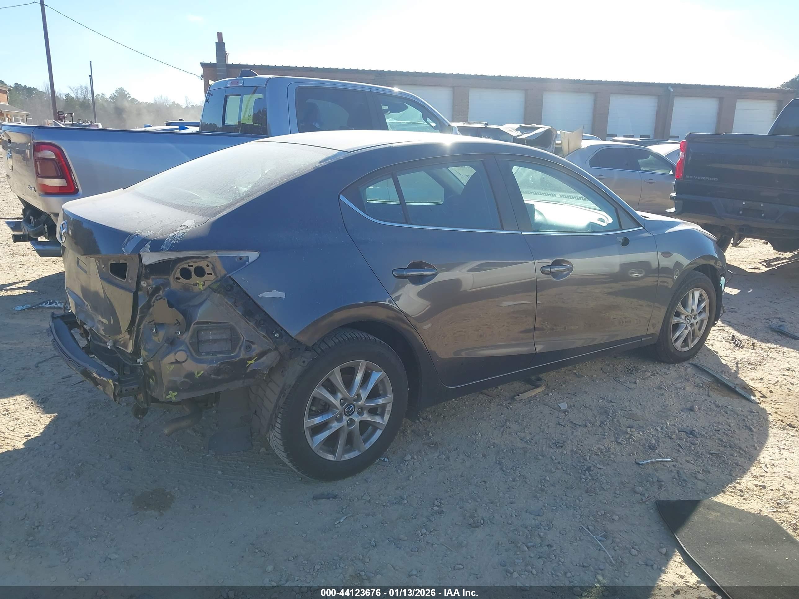 MAZDA MAZDA3 image 4