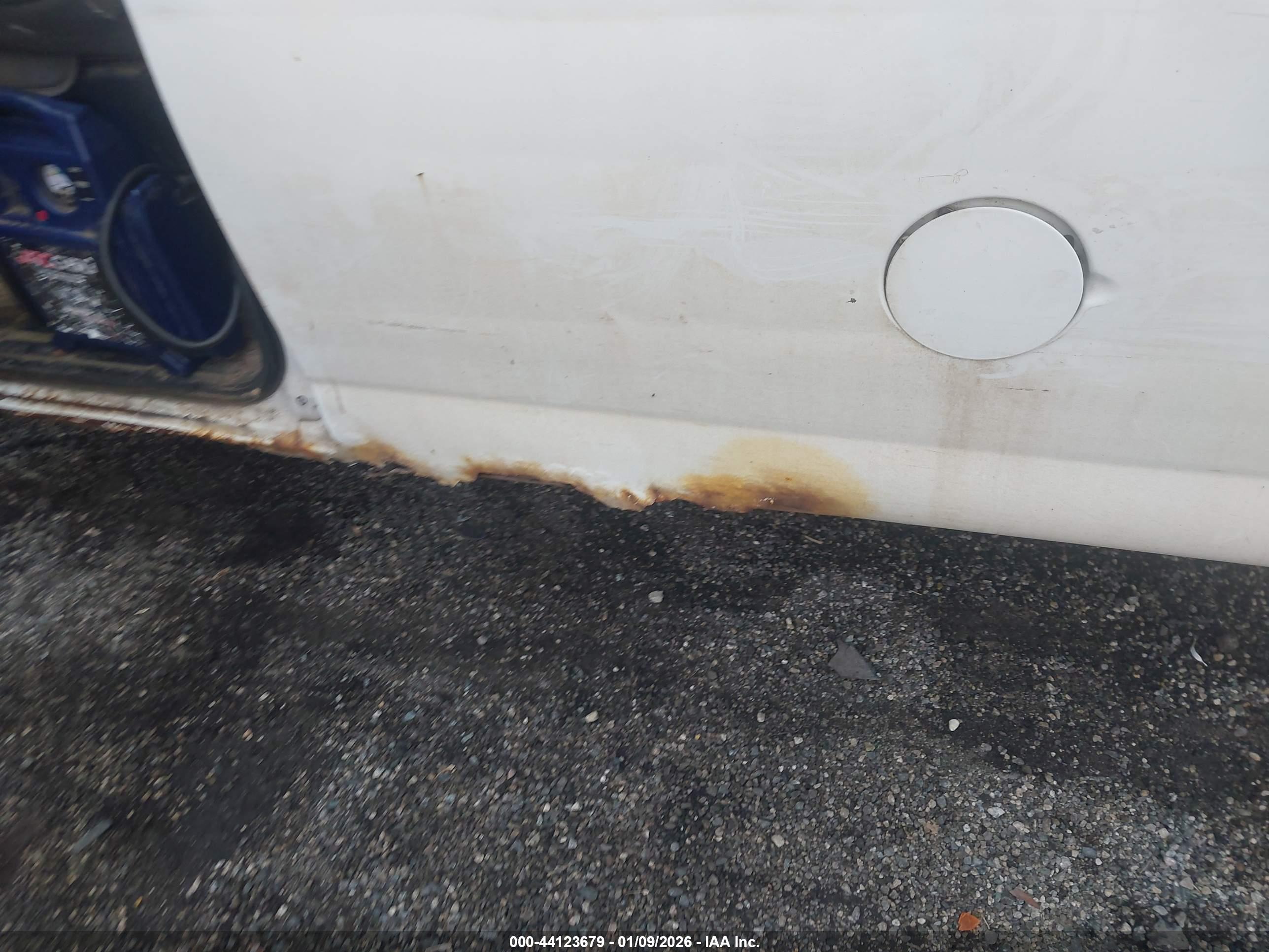 CHEVROLET EXPRESS image 6