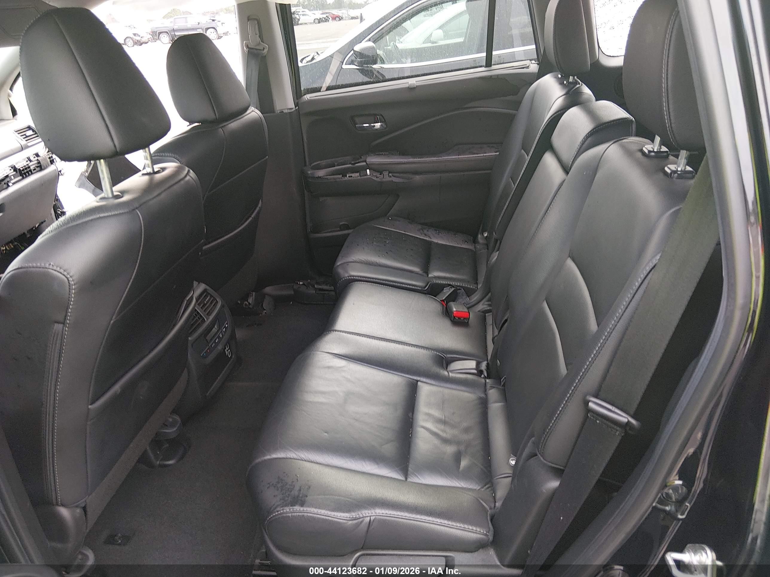 HONDA PILOT image 8