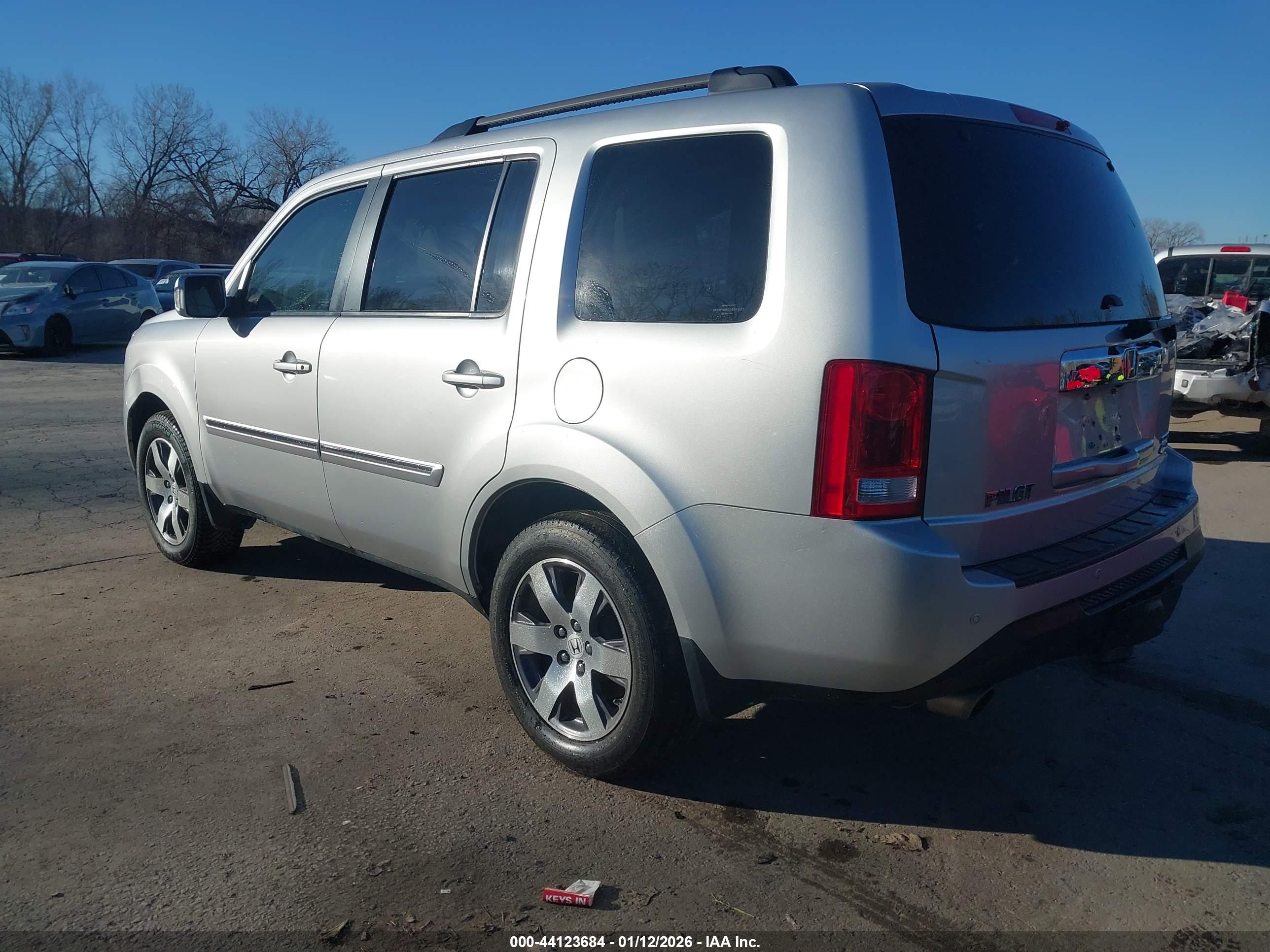 HONDA PILOT image 3