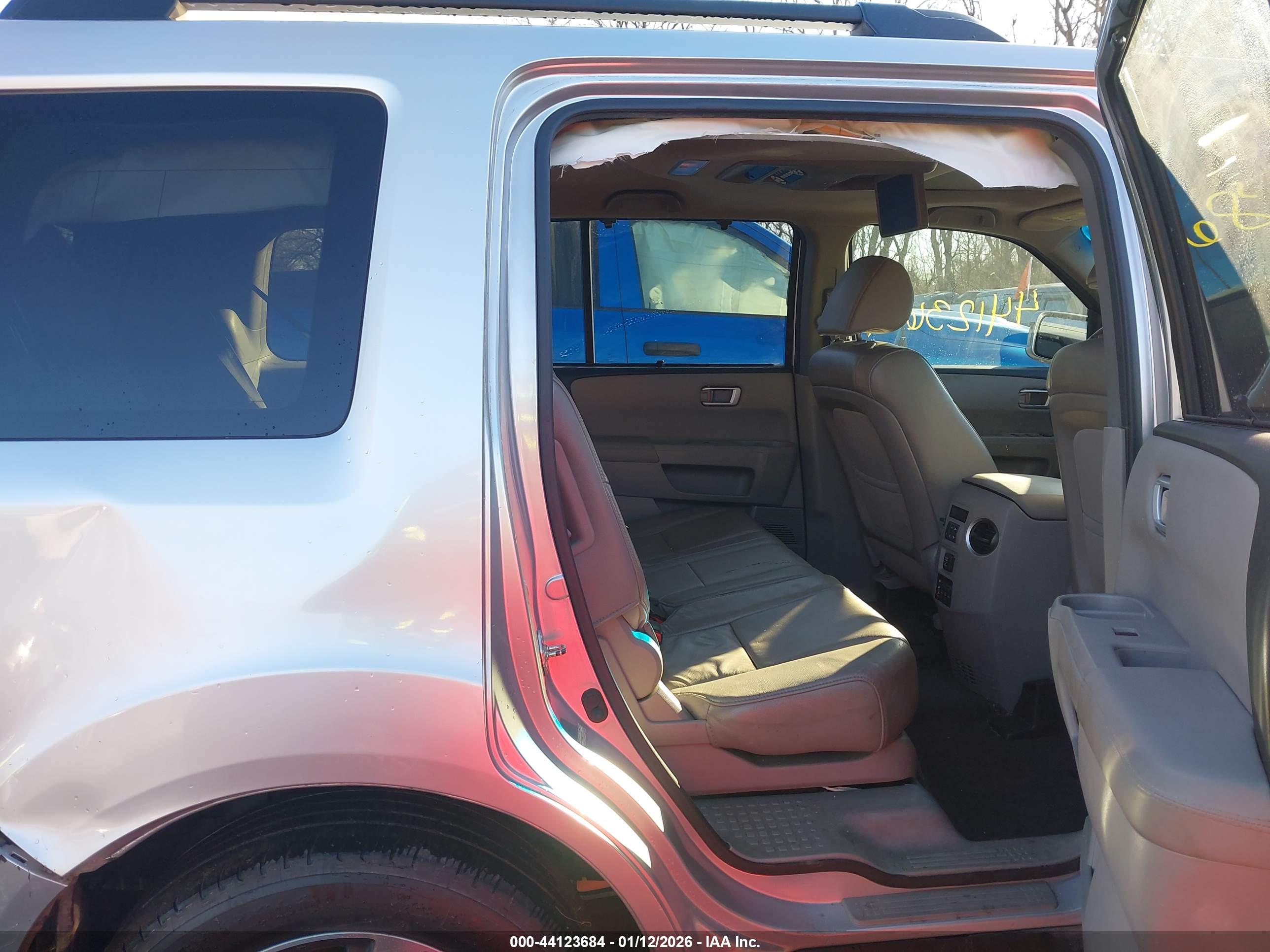 HONDA PILOT image 8