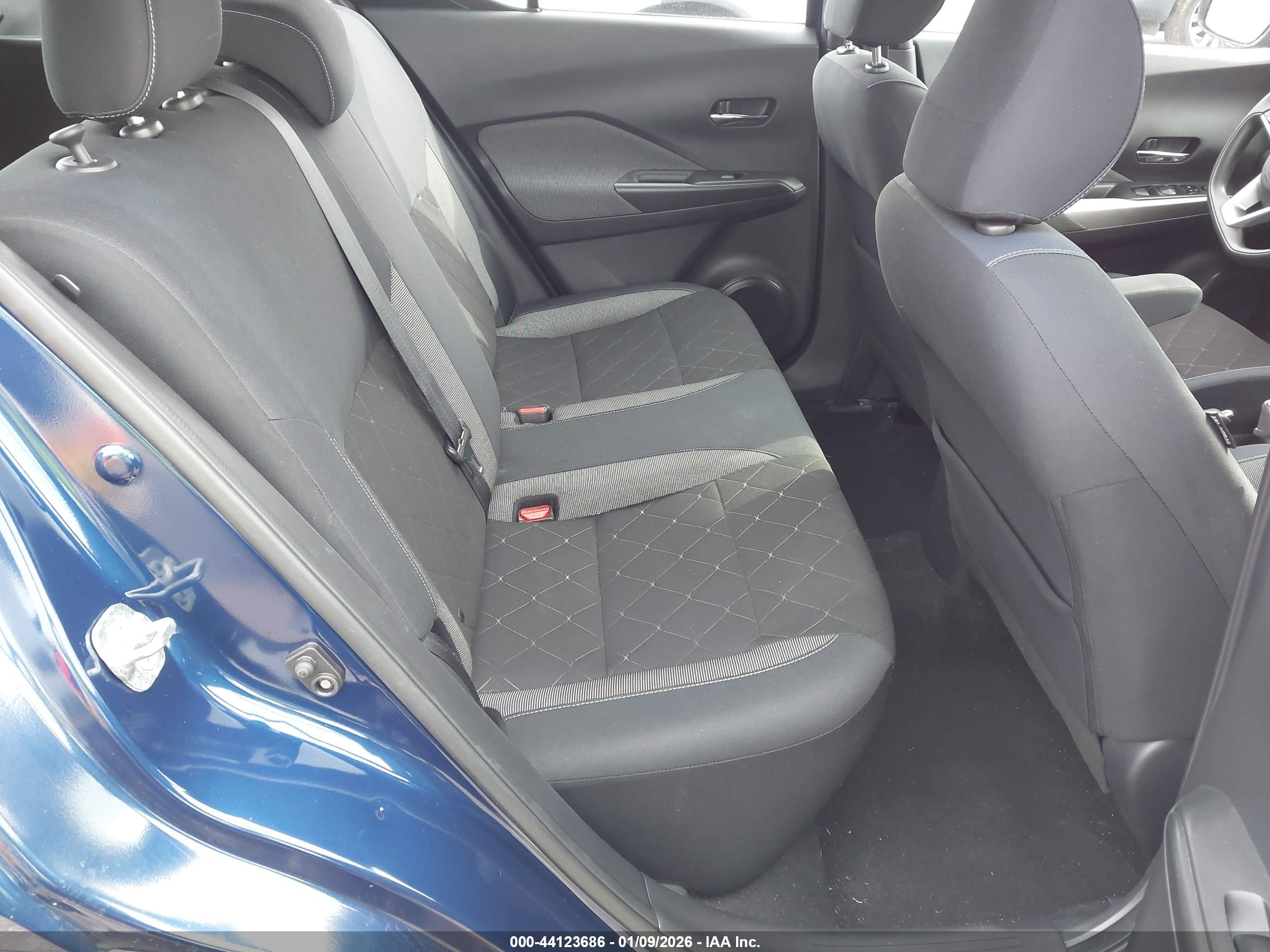 NISSAN KICKS image 8