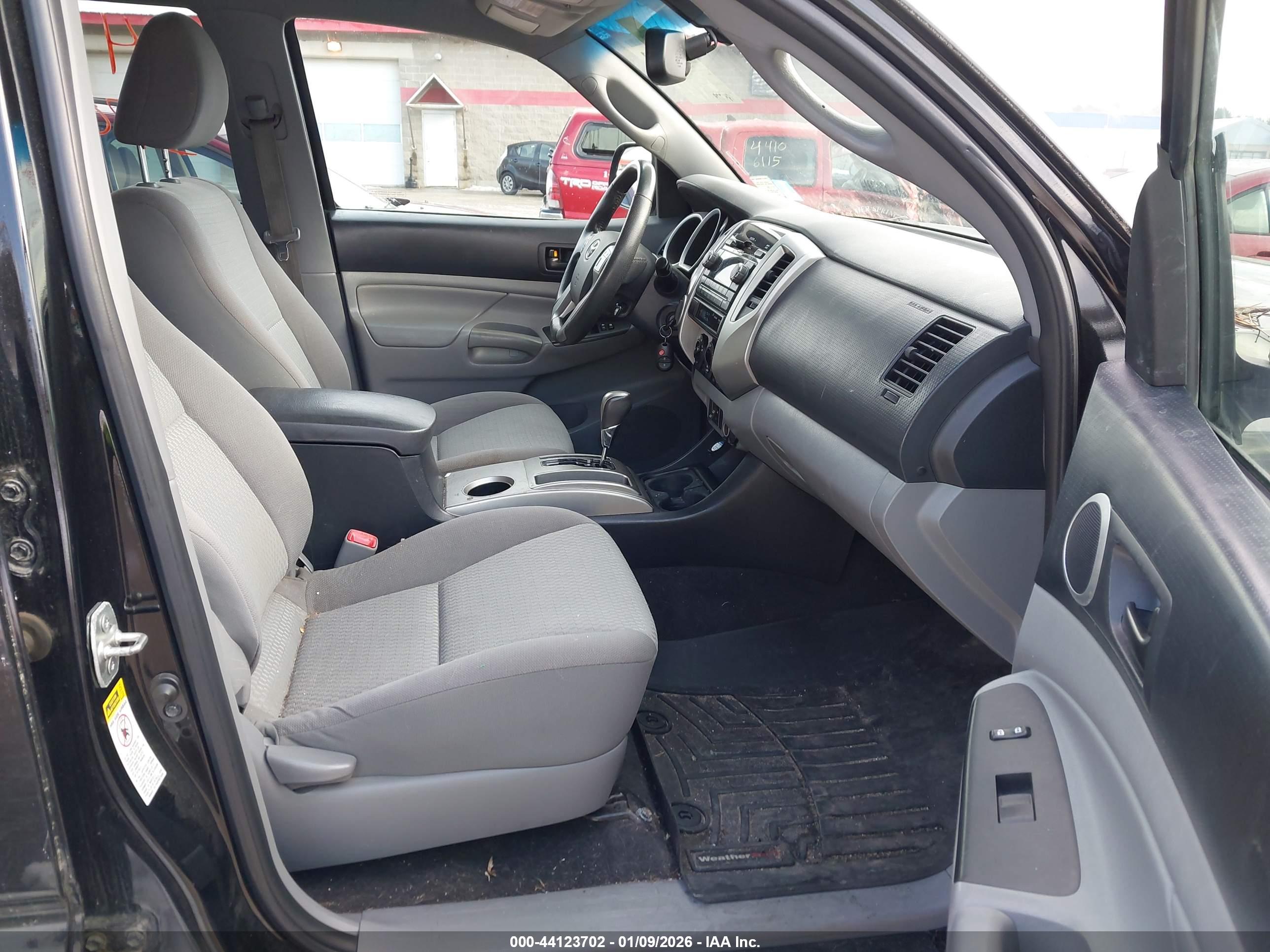 TOYOTA TACOMA image 5