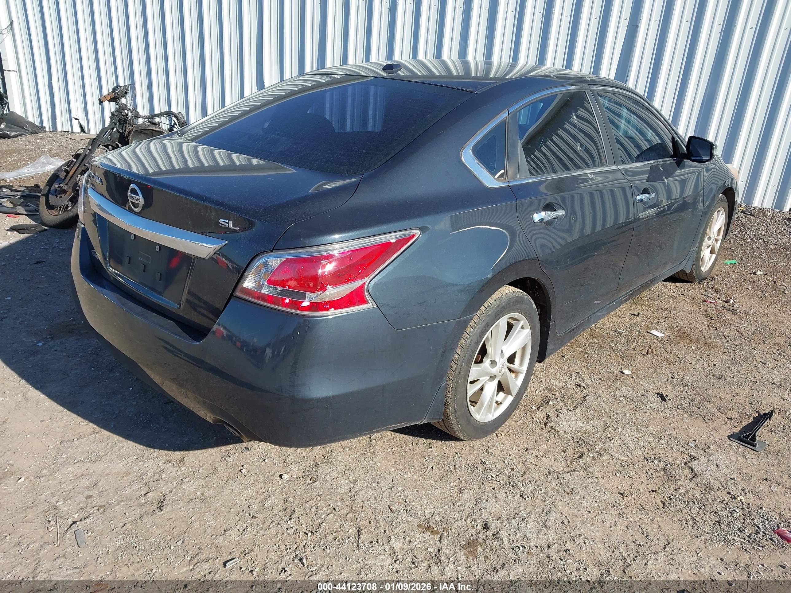 NISSAN ALTIMA image 4