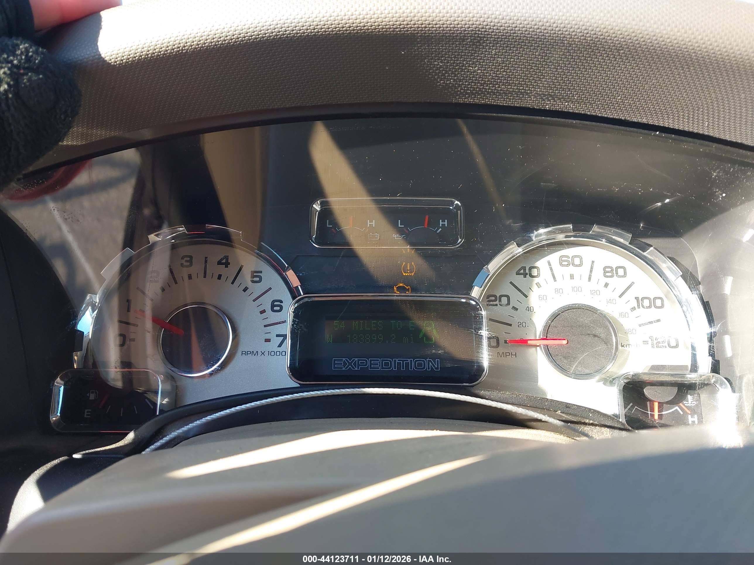FORD EXPEDITION image 7