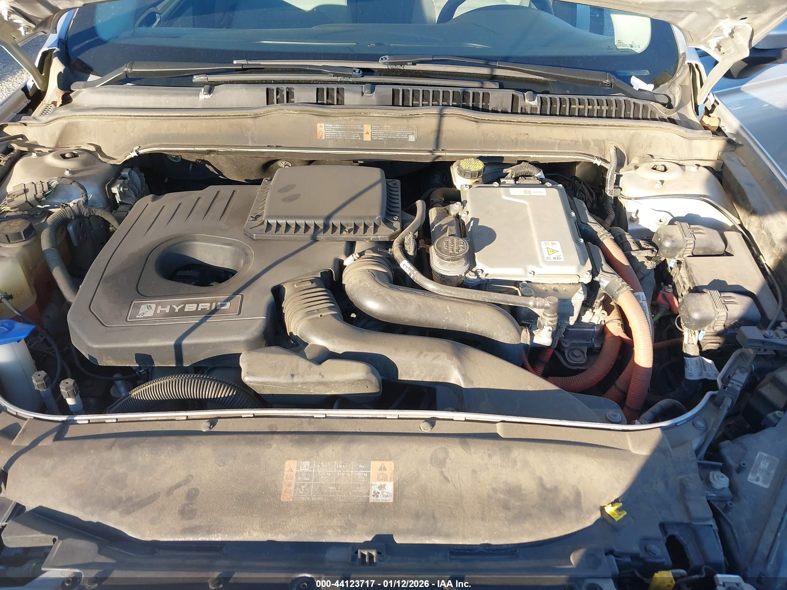 FORD FUSION image 10