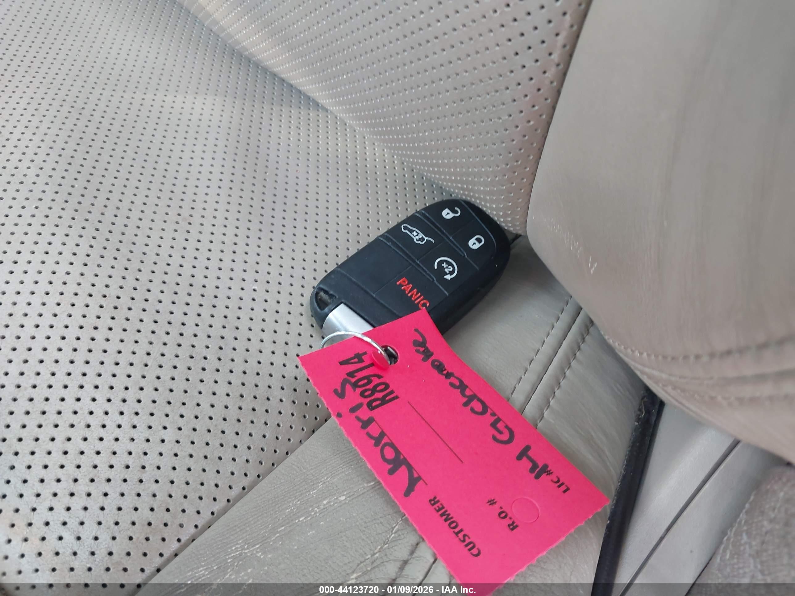 JEEP GRAND image 11