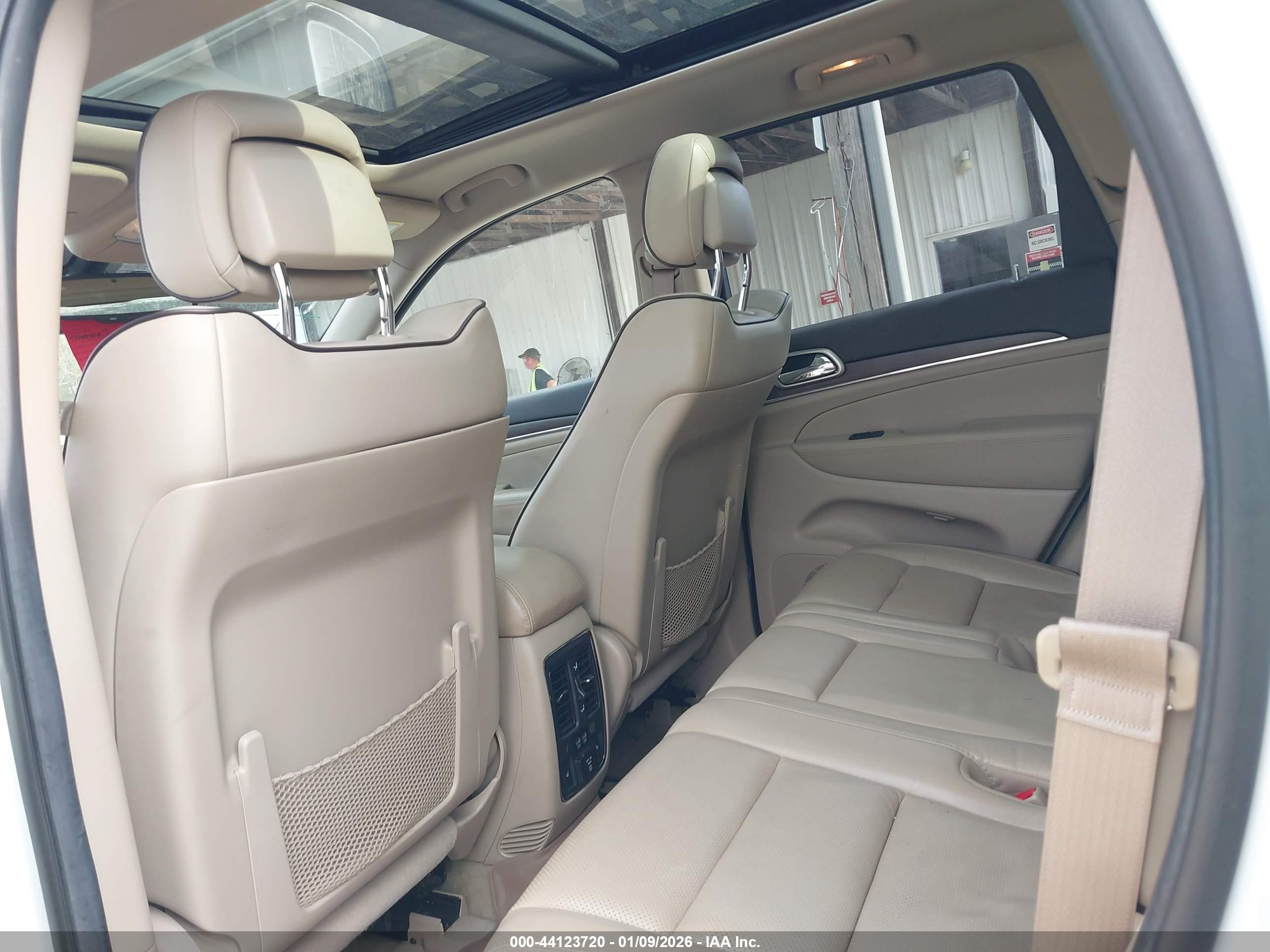 JEEP GRAND image 8