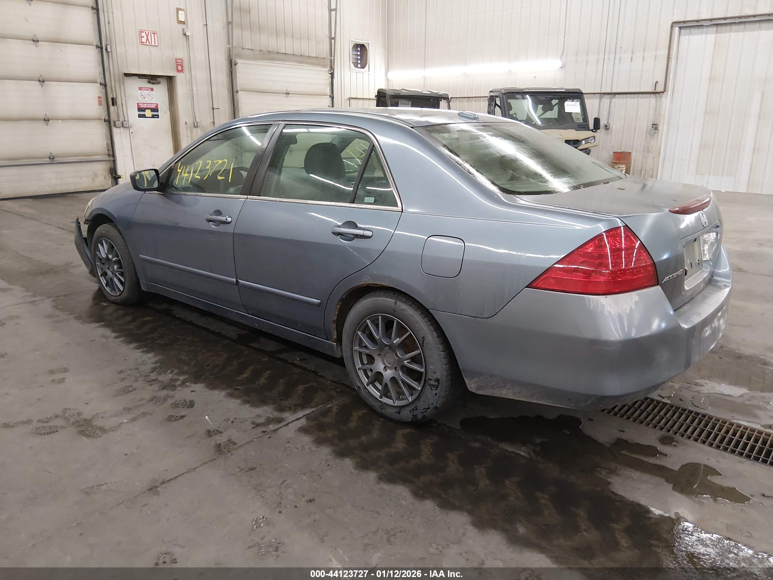 HONDA ACCORD image 3