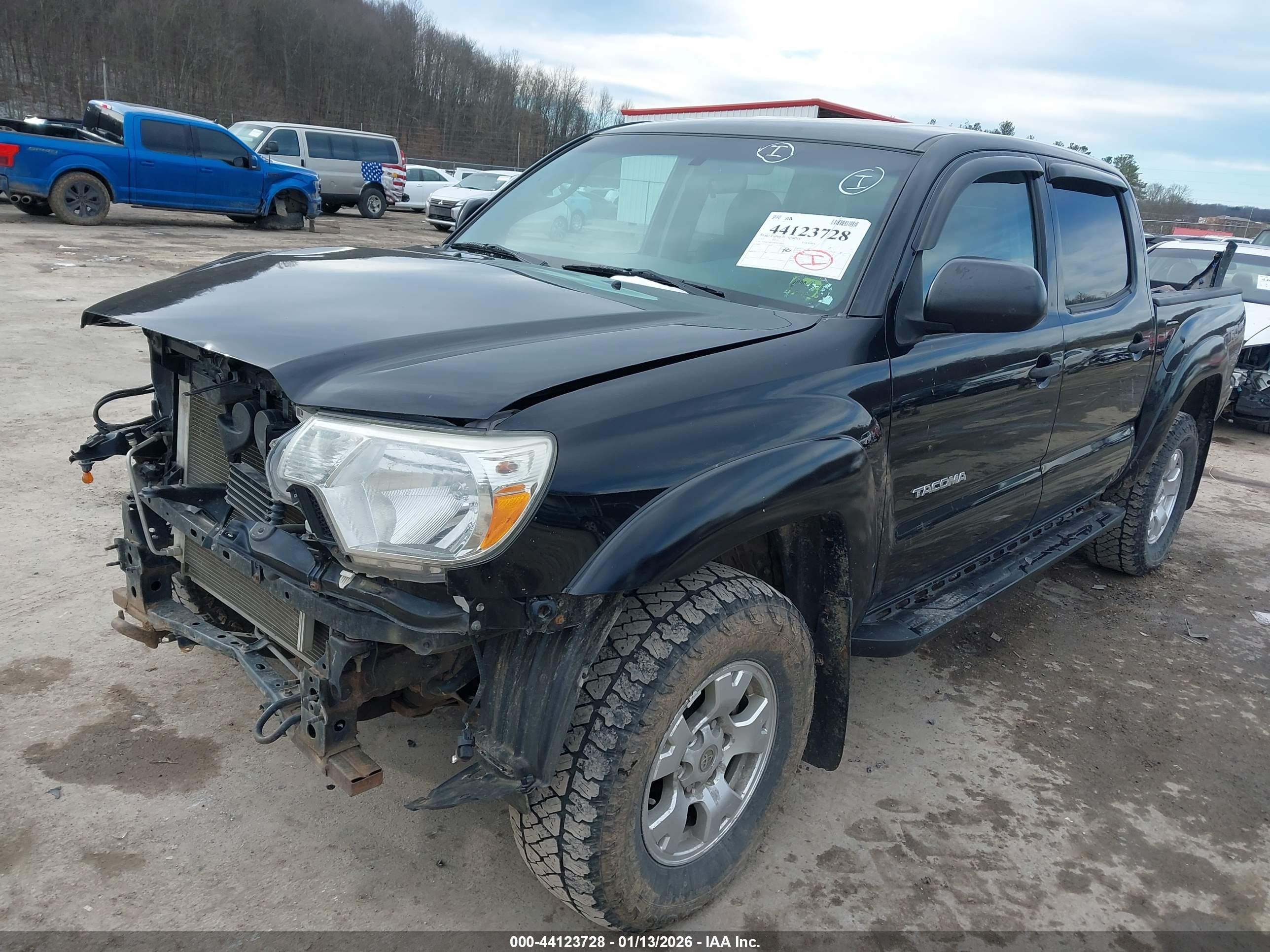 TOYOTA TACOMA image 2