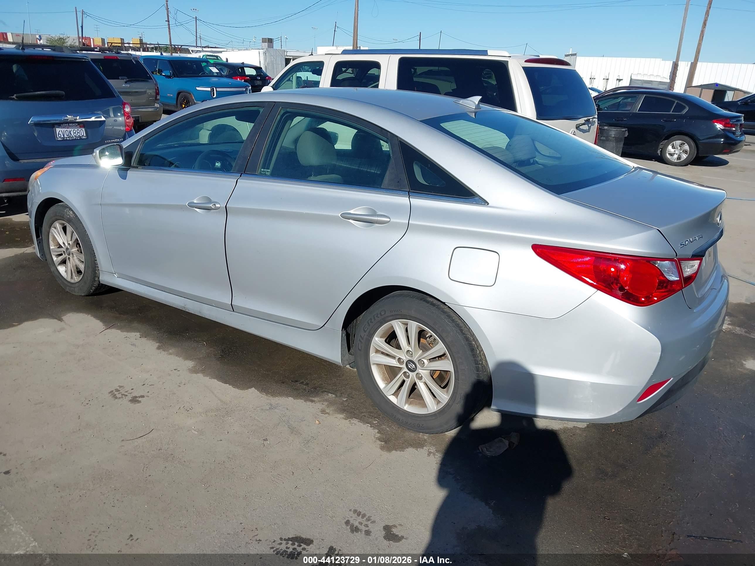 HYUNDAI SONATA image 3