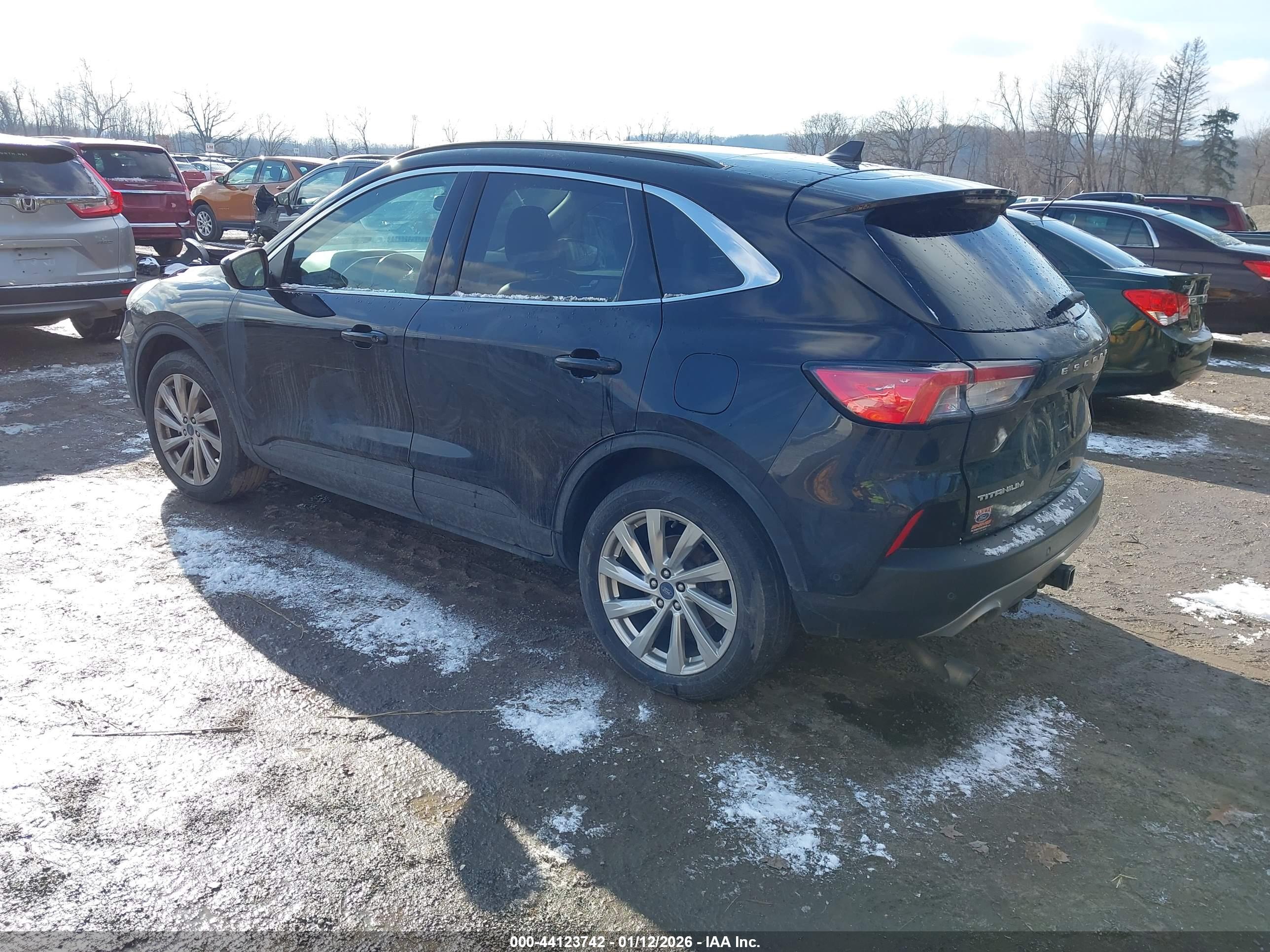 FORD ESCAPE image 3