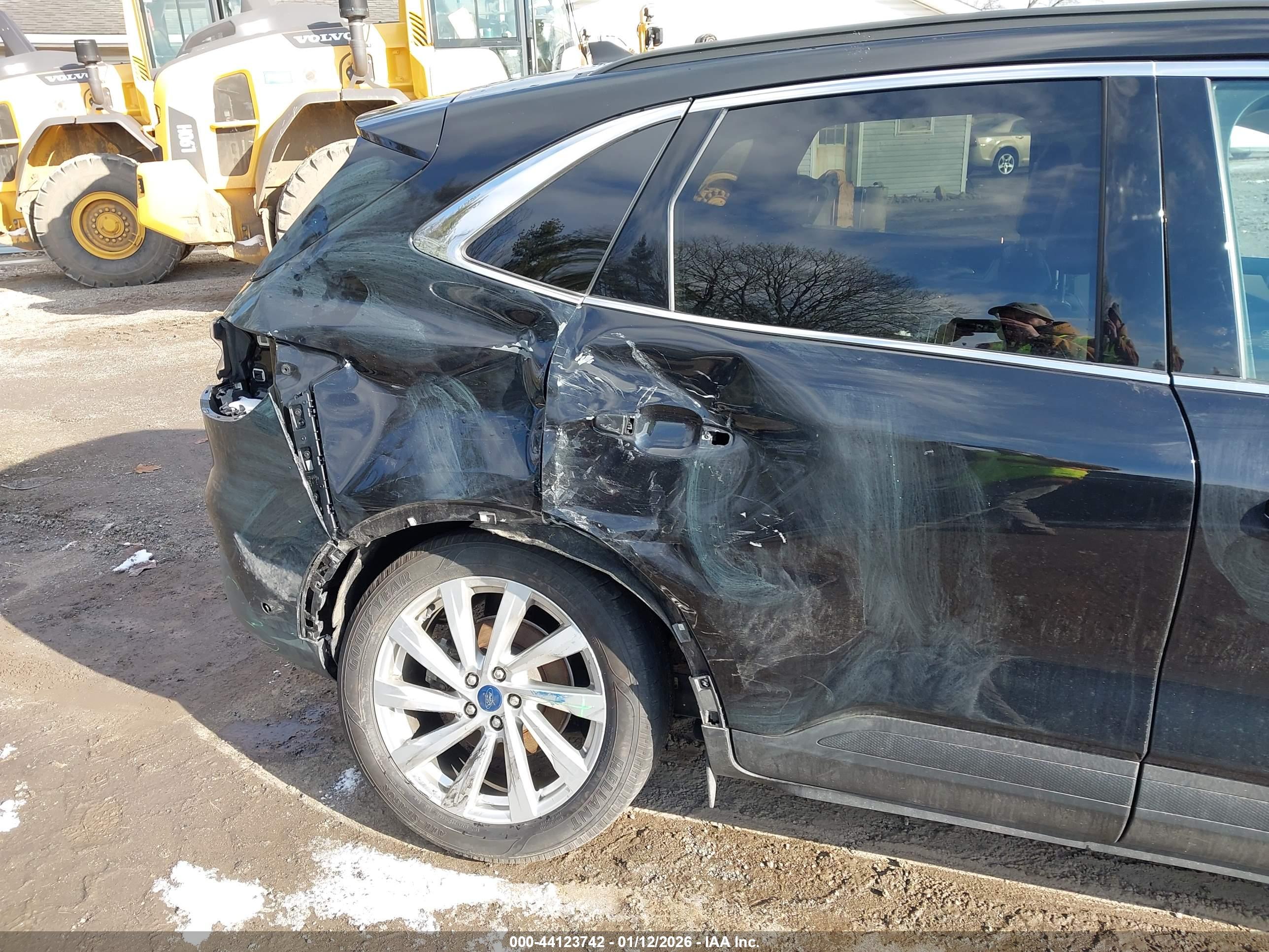 FORD ESCAPE image 6