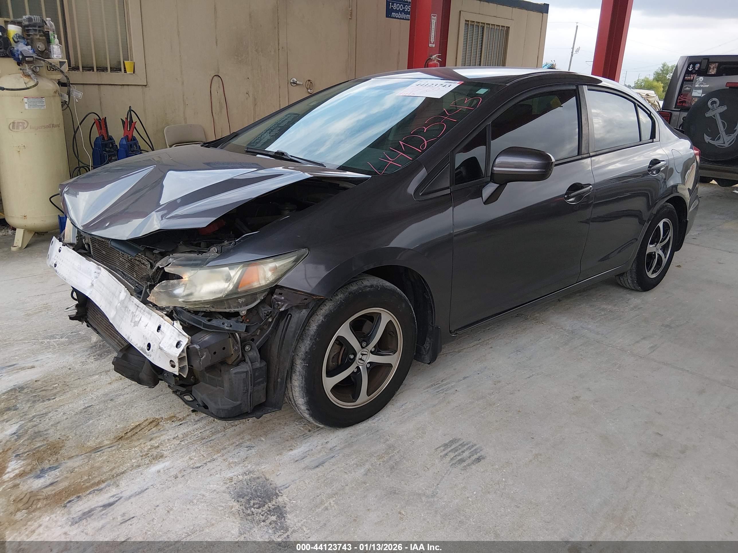 HONDA CIVIC image 2