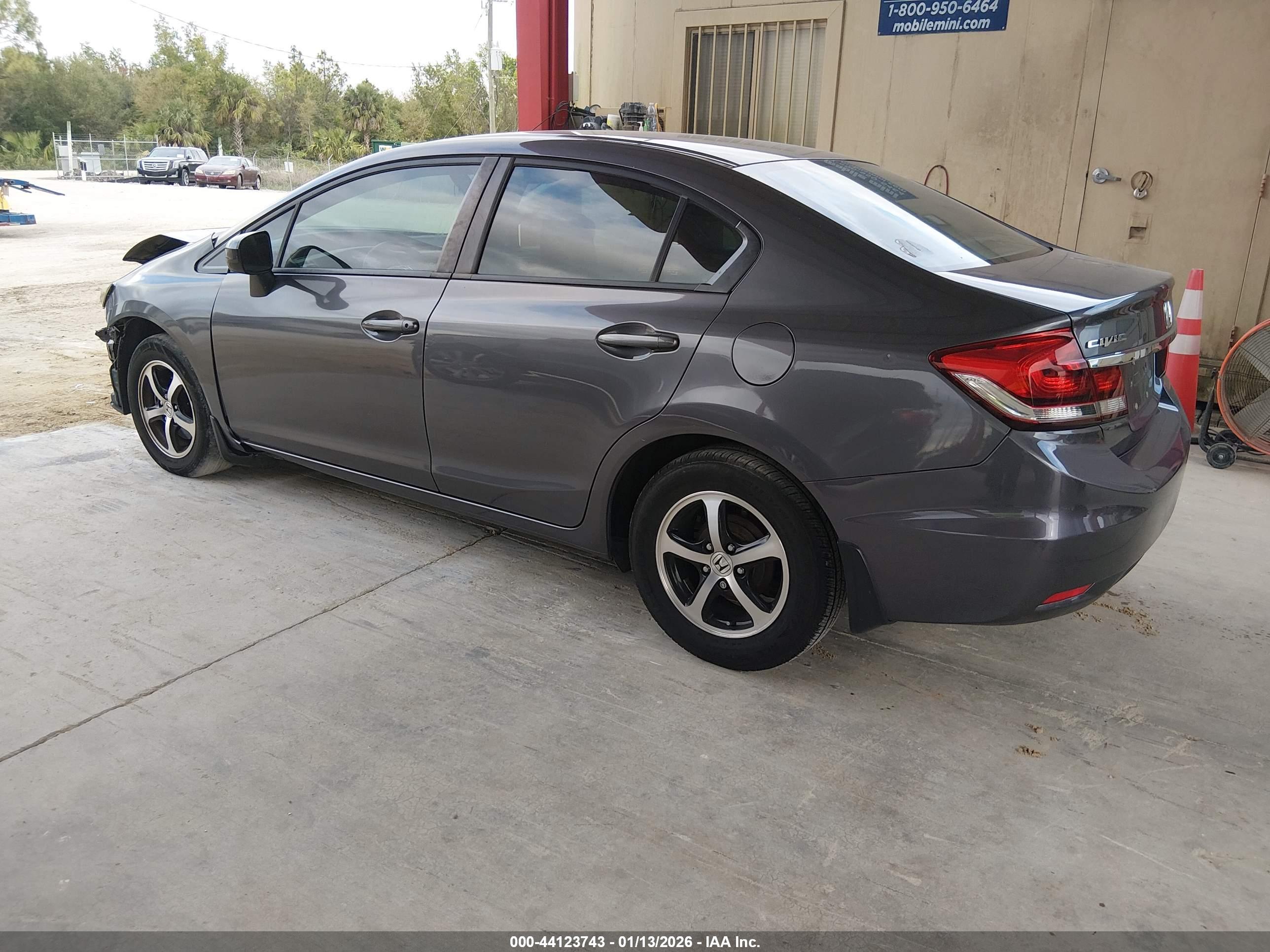 HONDA CIVIC image 3