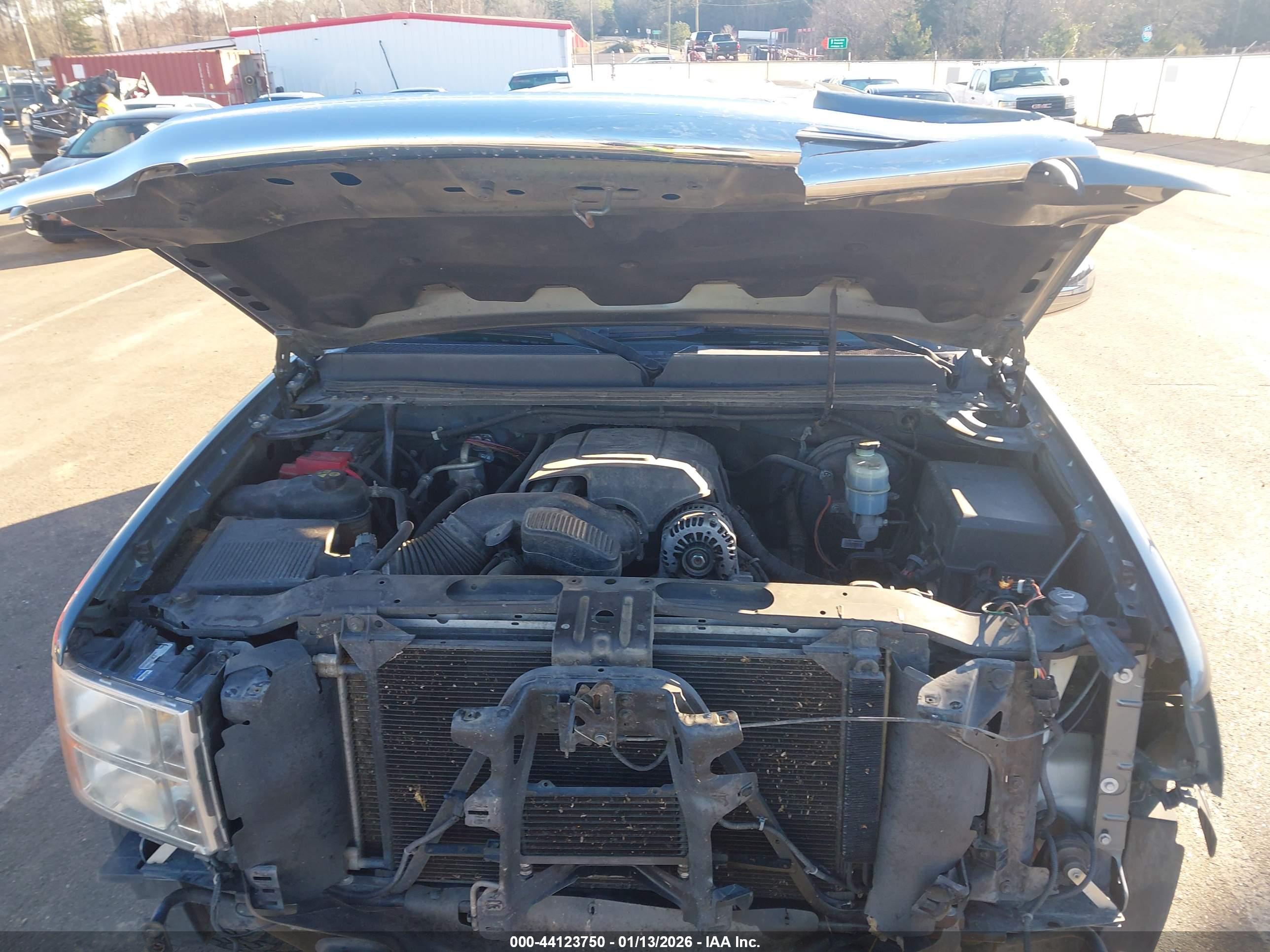 GMC SIERRA image 10