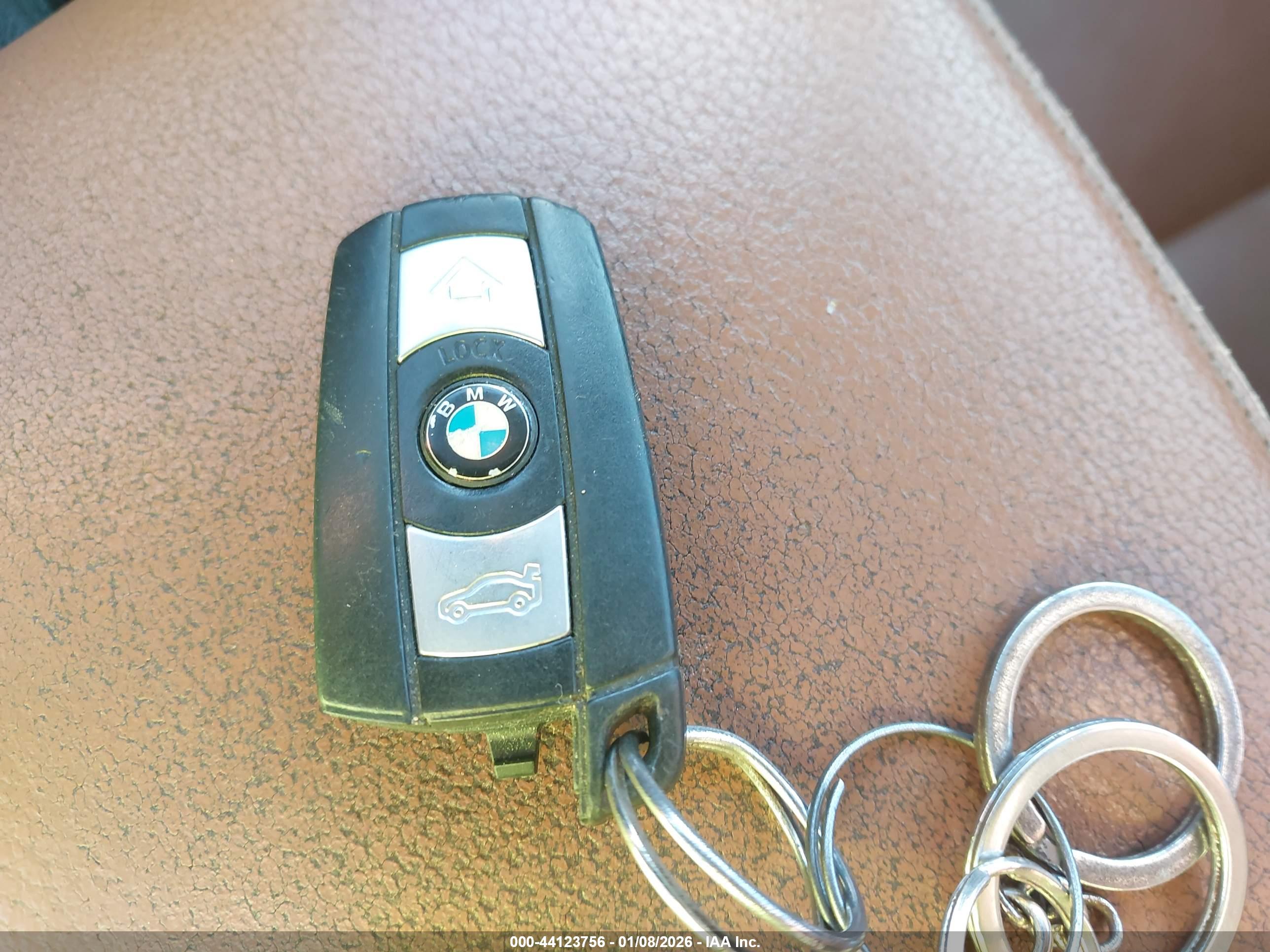 BMW 328I image 11