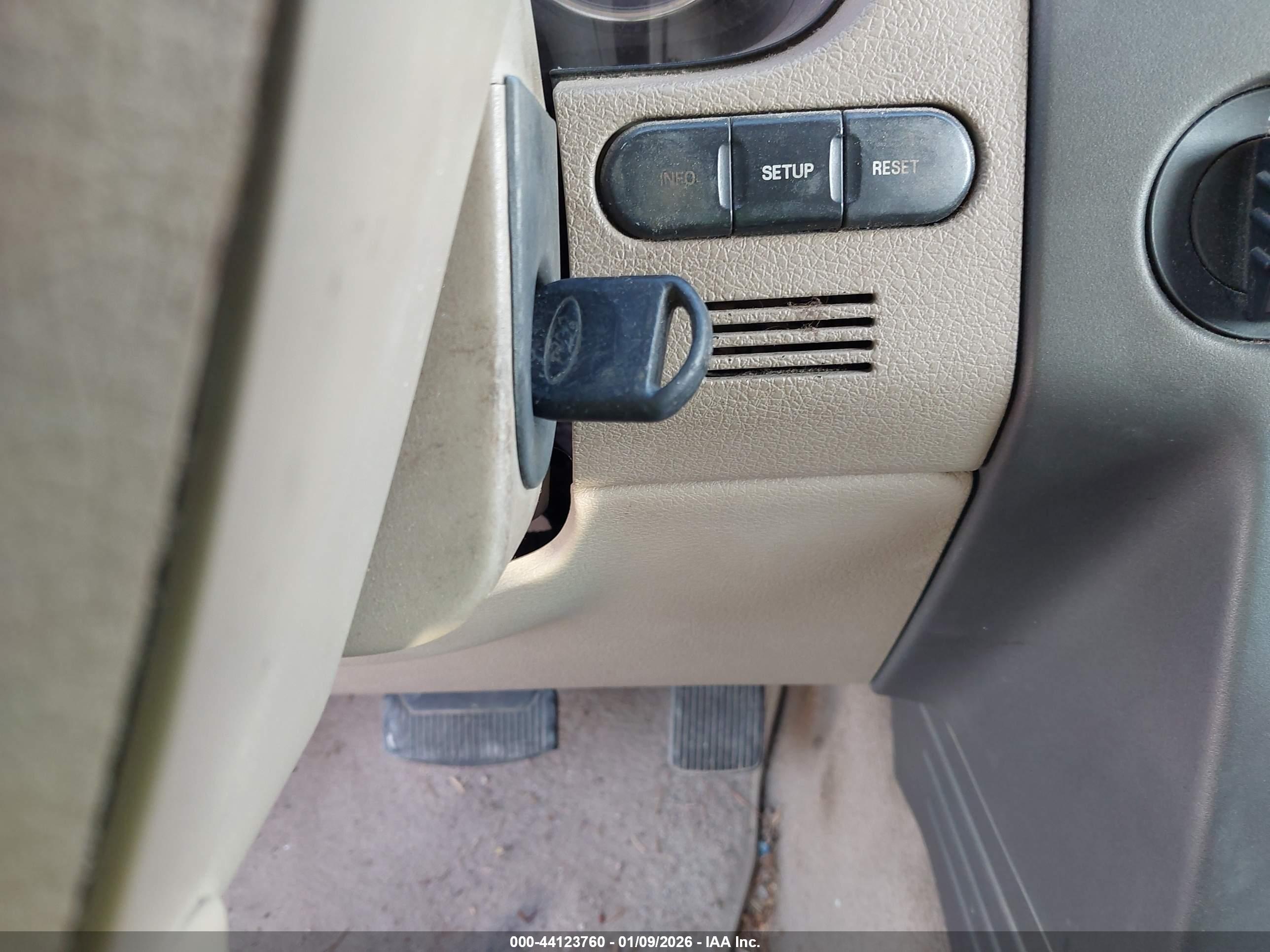 FORD F-150 image 11