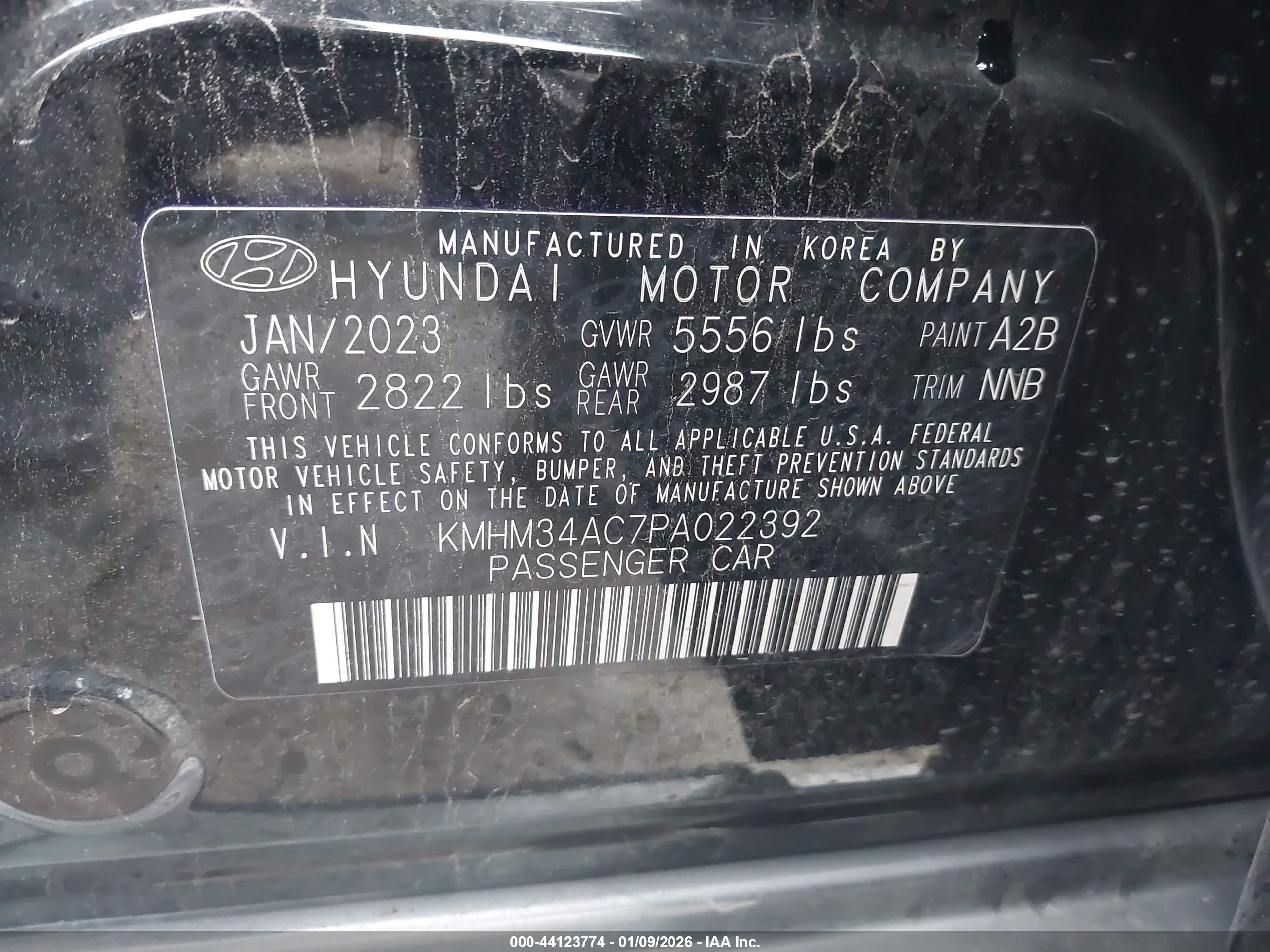 HYUNDAI IONIQ image 9