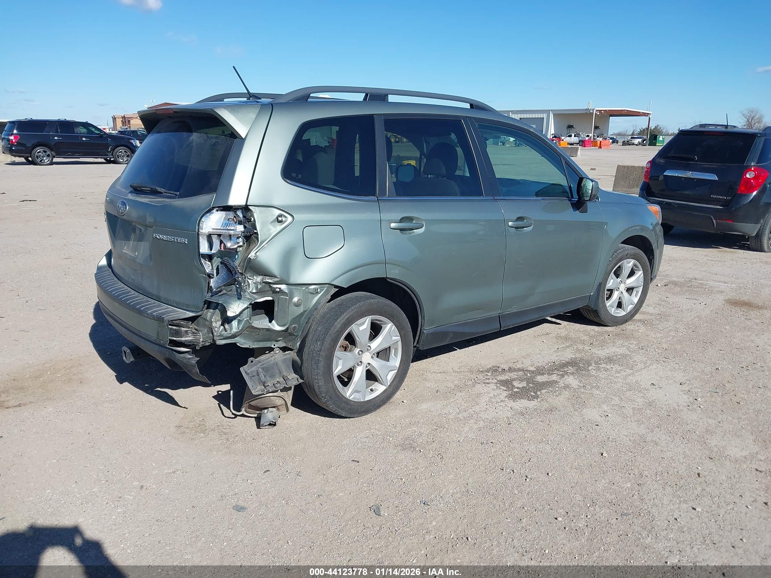 SUBARU FORESTER image 4