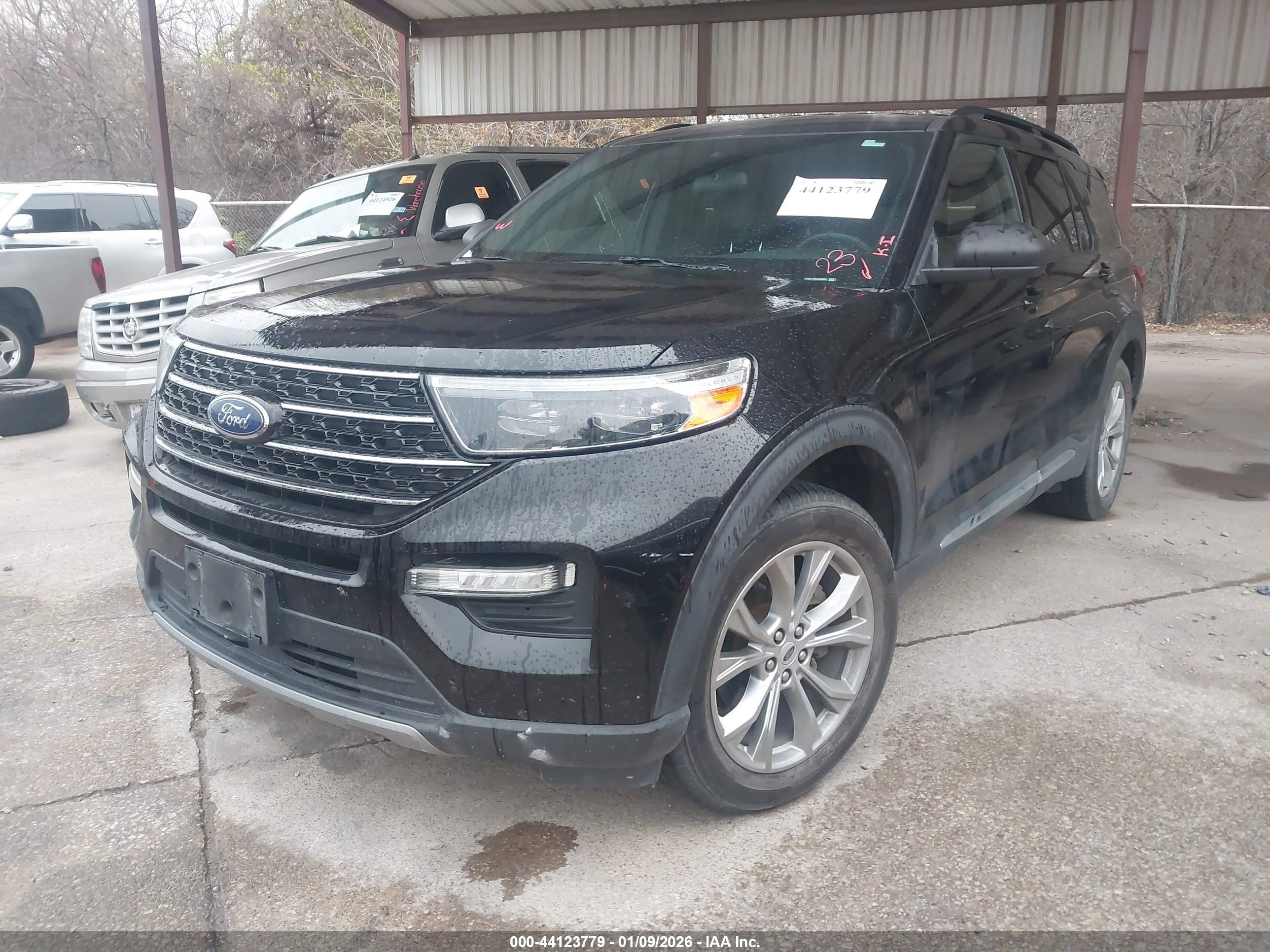 FORD EXPLORER image 2