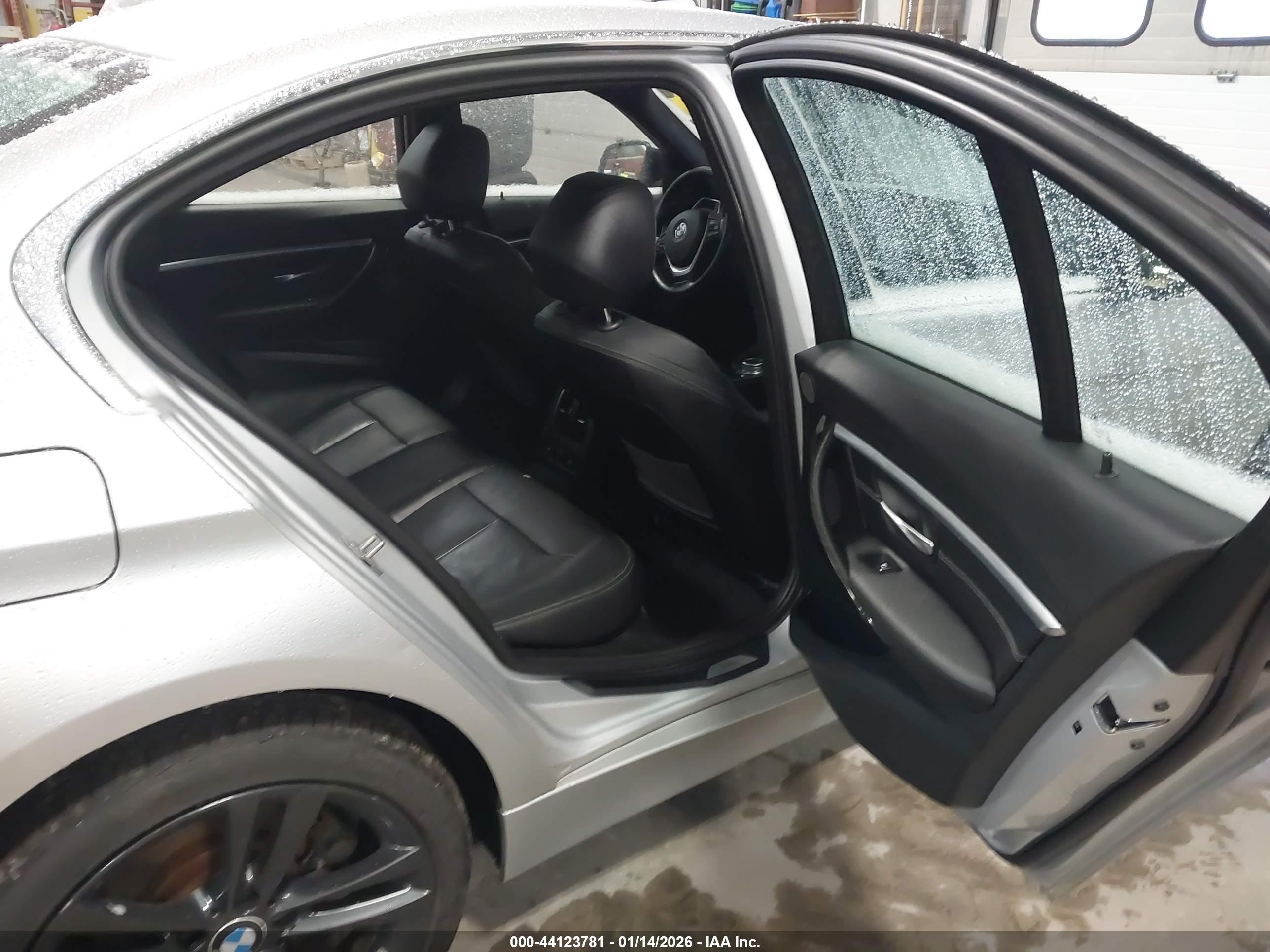 BMW 328I image 8