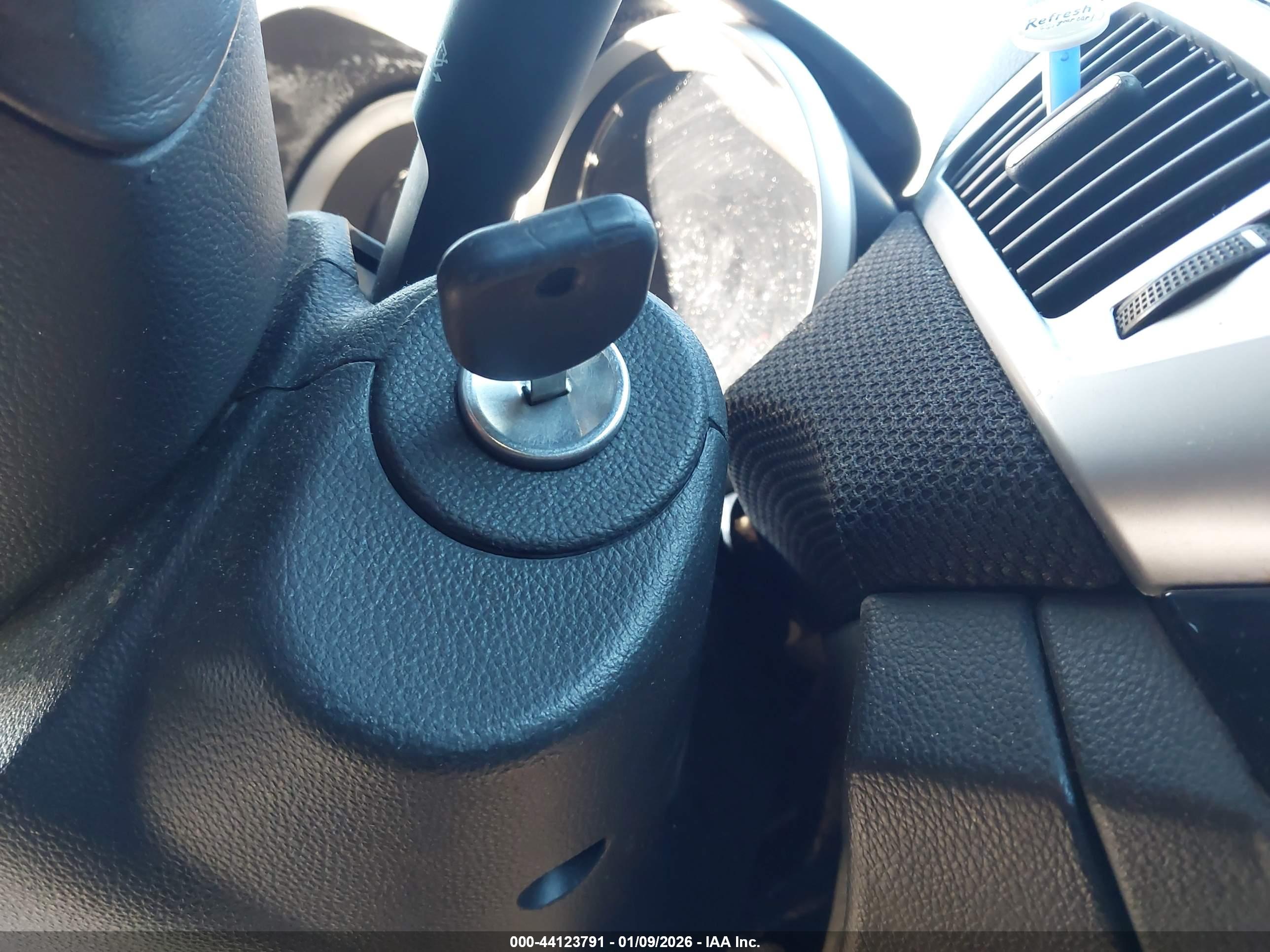 CHEVROLET CRUZE image 11