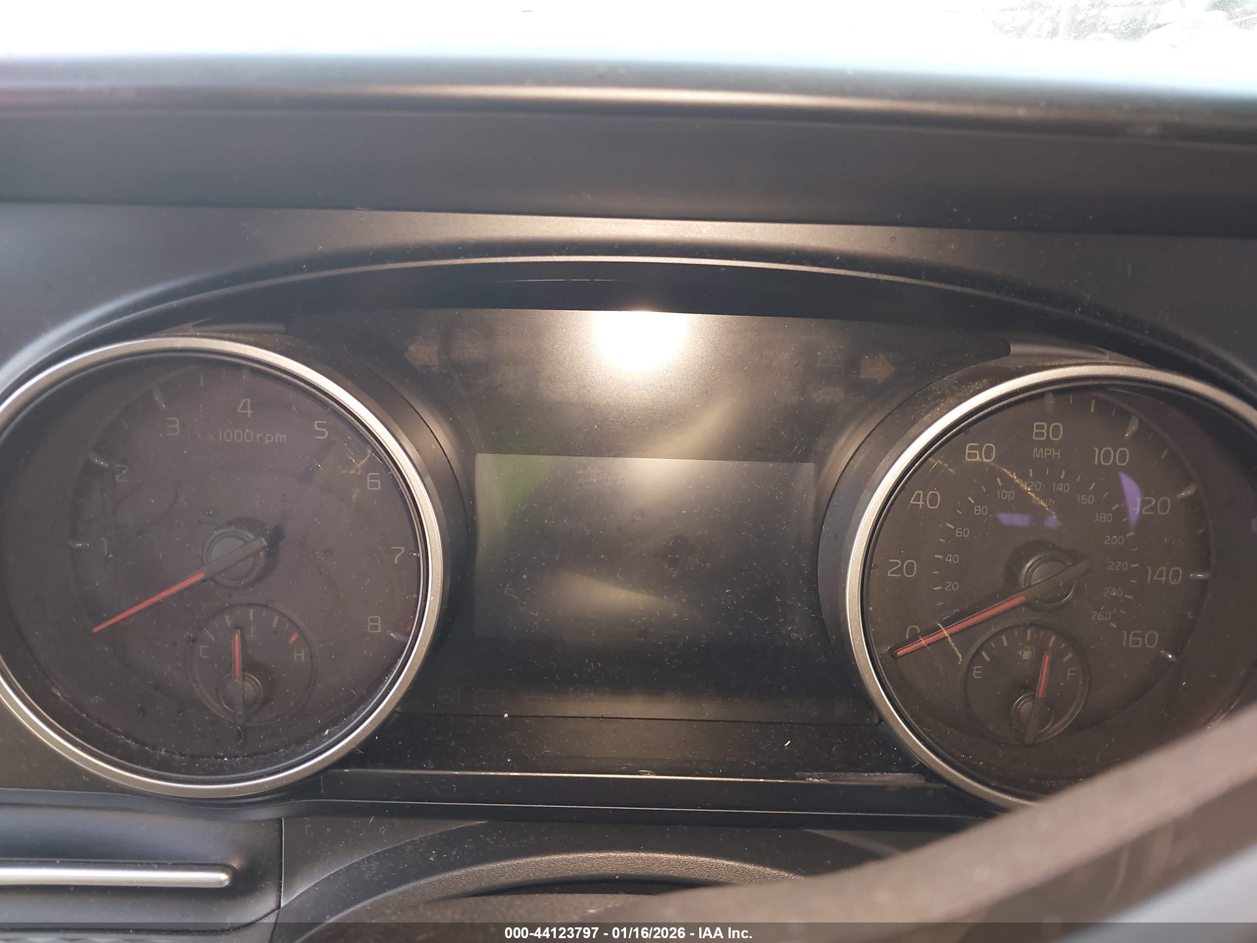 KIA CARNIVAL image 7