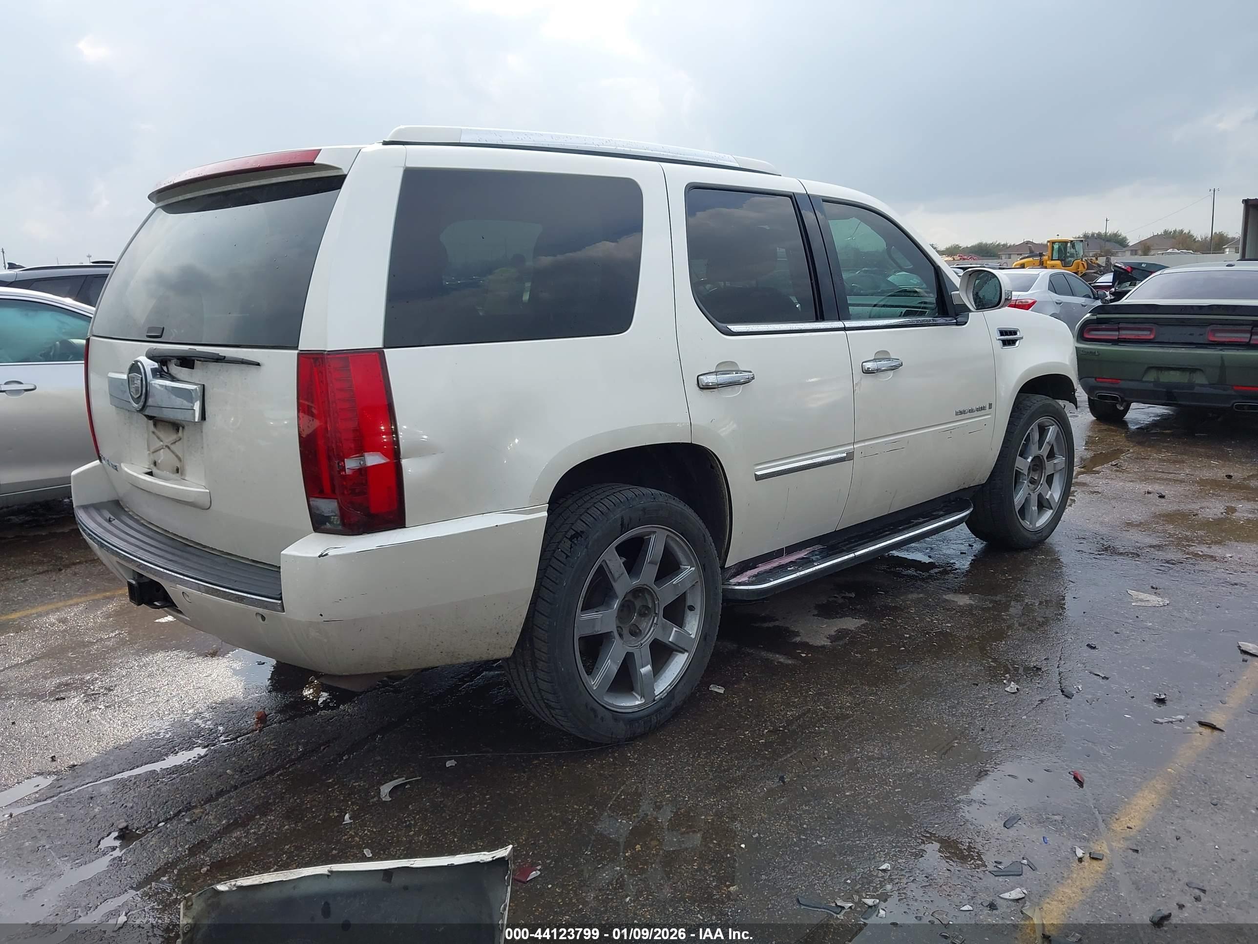 CADILLAC ESCALADE image 4