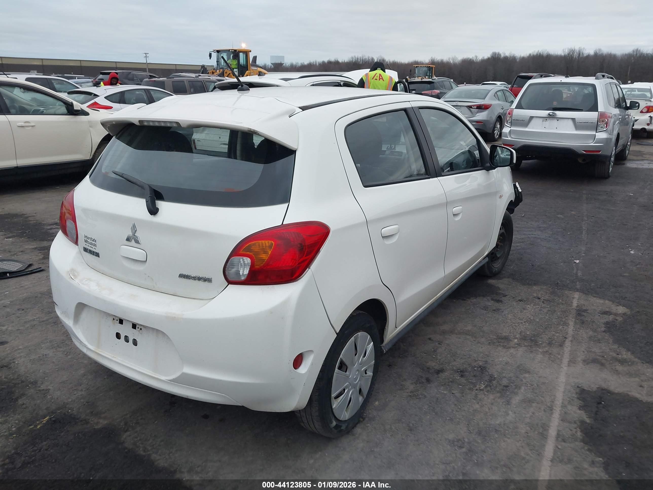 MITSUBISHI MIRAGE image 4