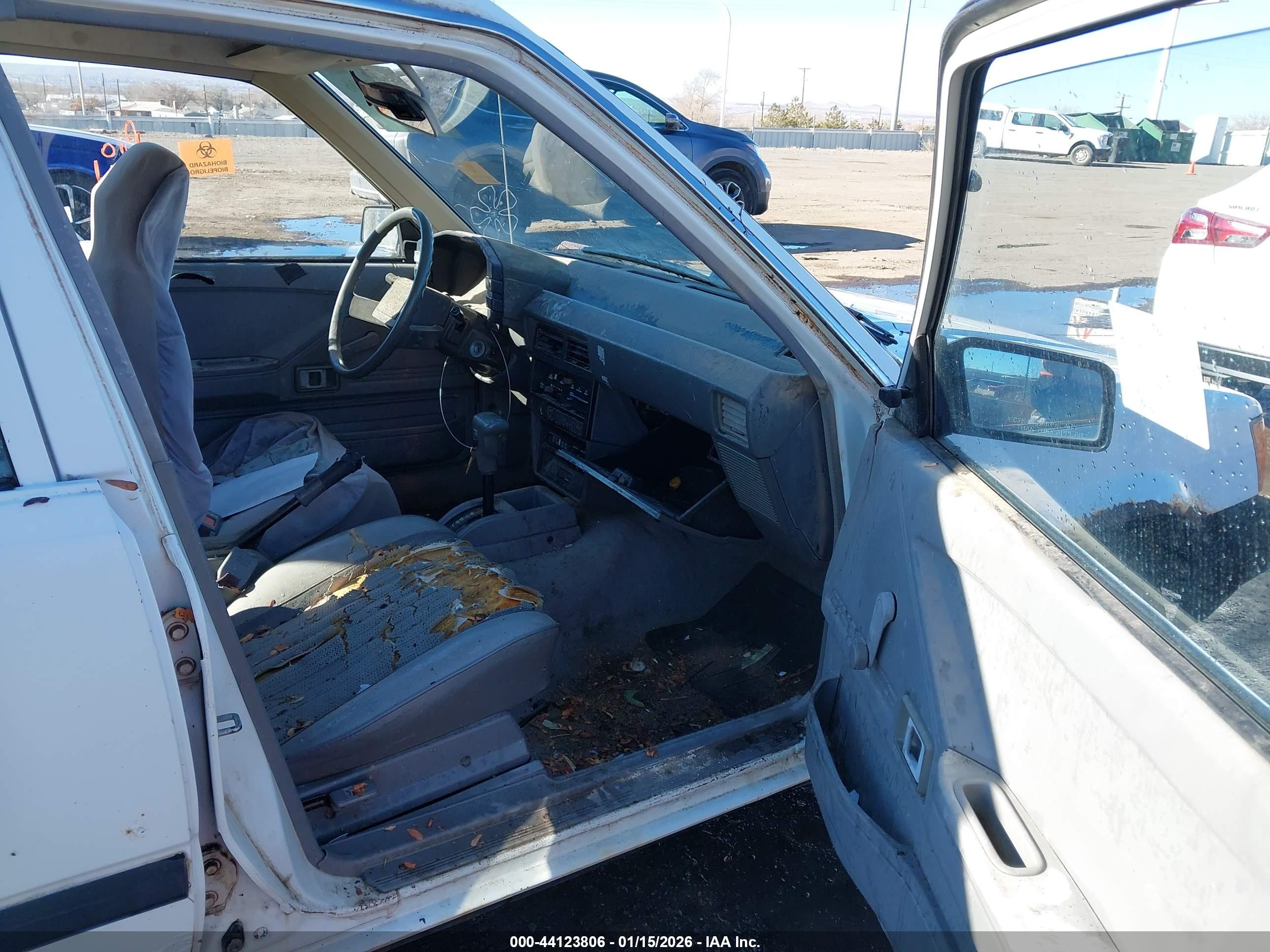 TOYOTA TERCEL image 5