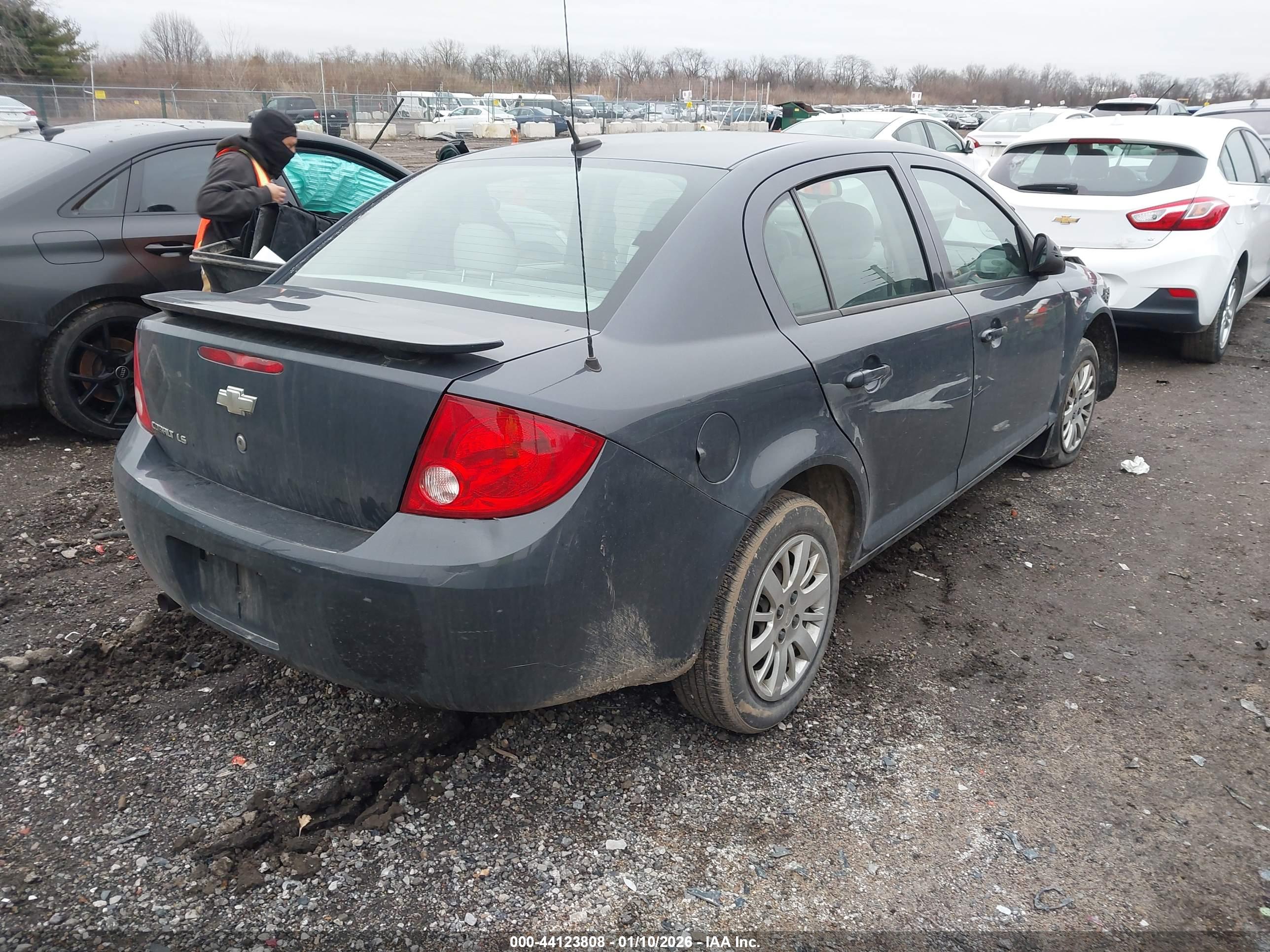 CHEVROLET COBALT image 4