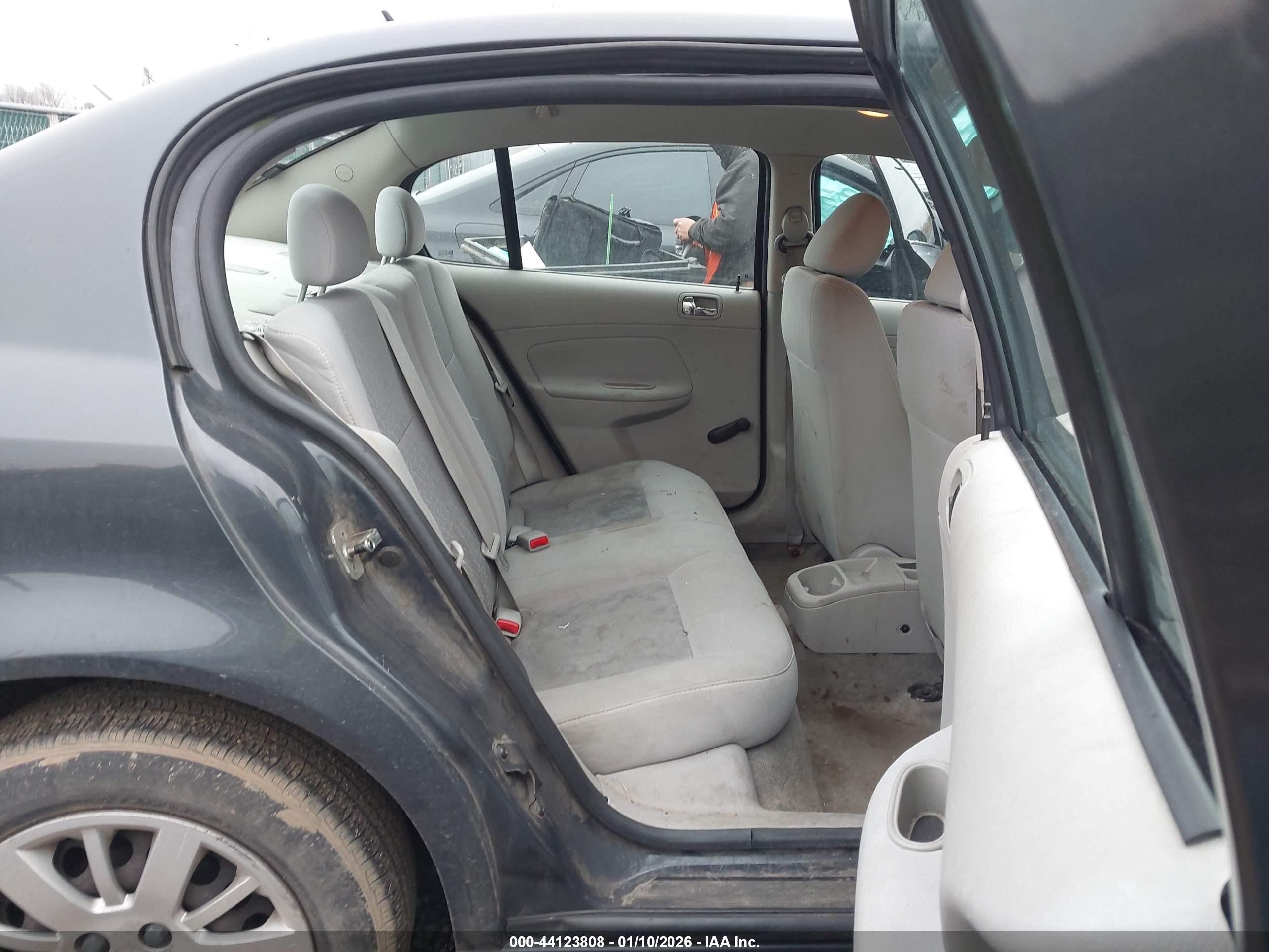 CHEVROLET COBALT image 8