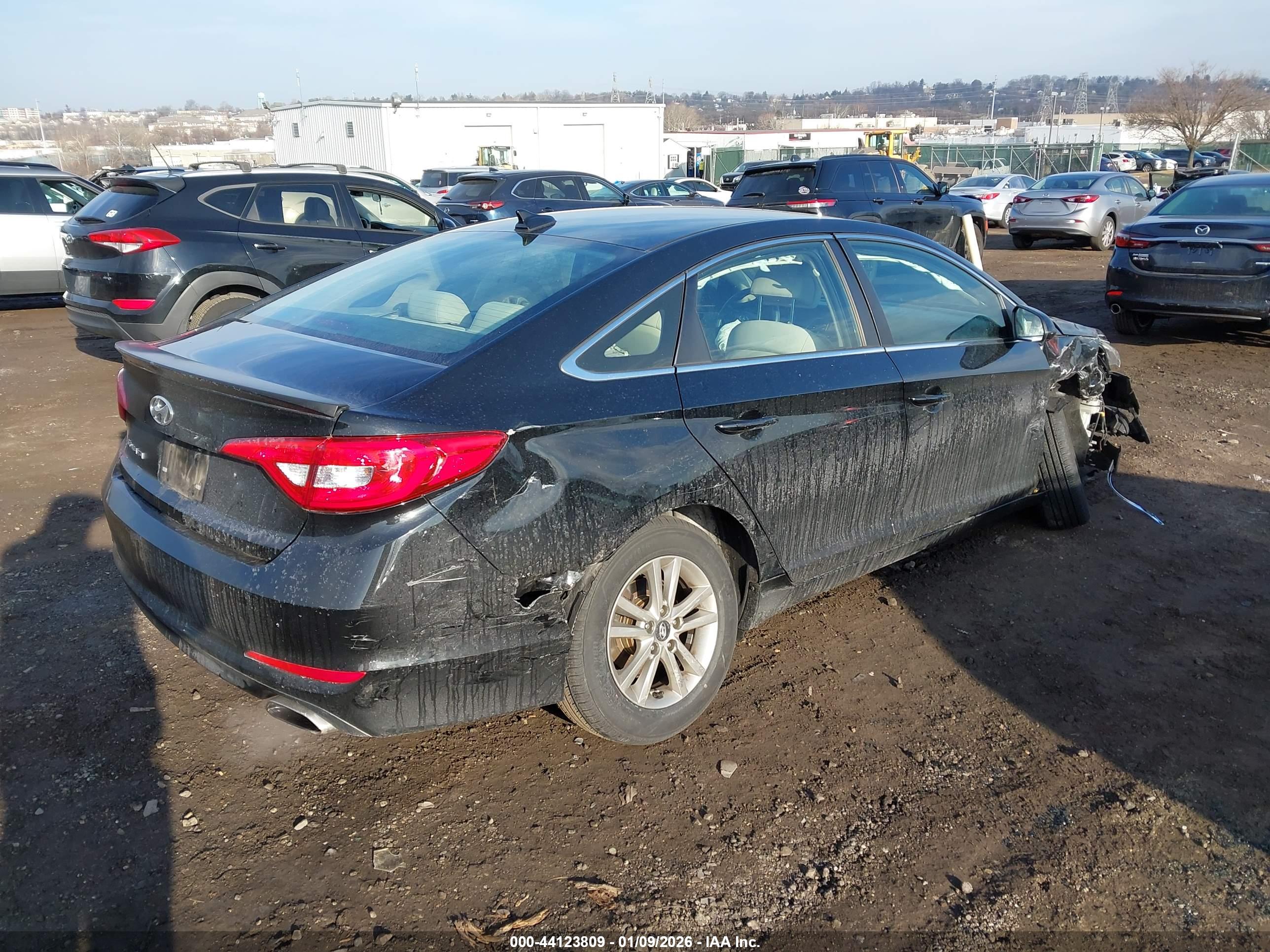 HYUNDAI SONATA image 4
