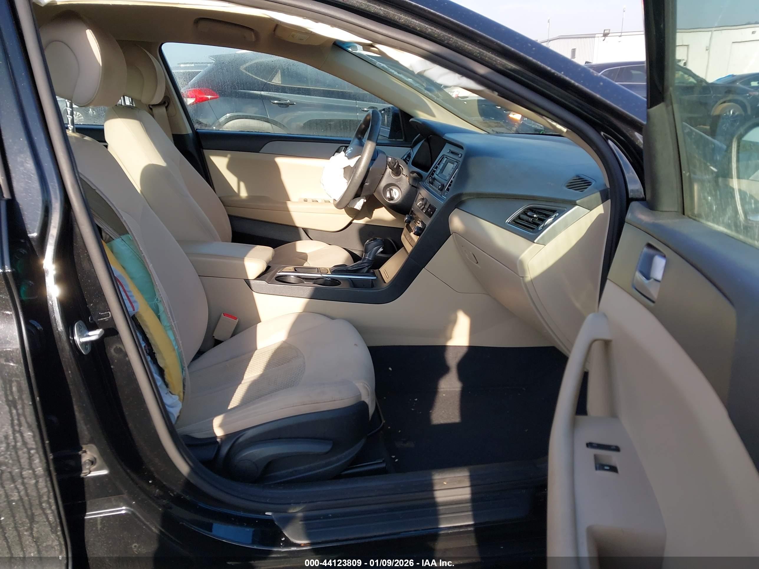 HYUNDAI SONATA image 5