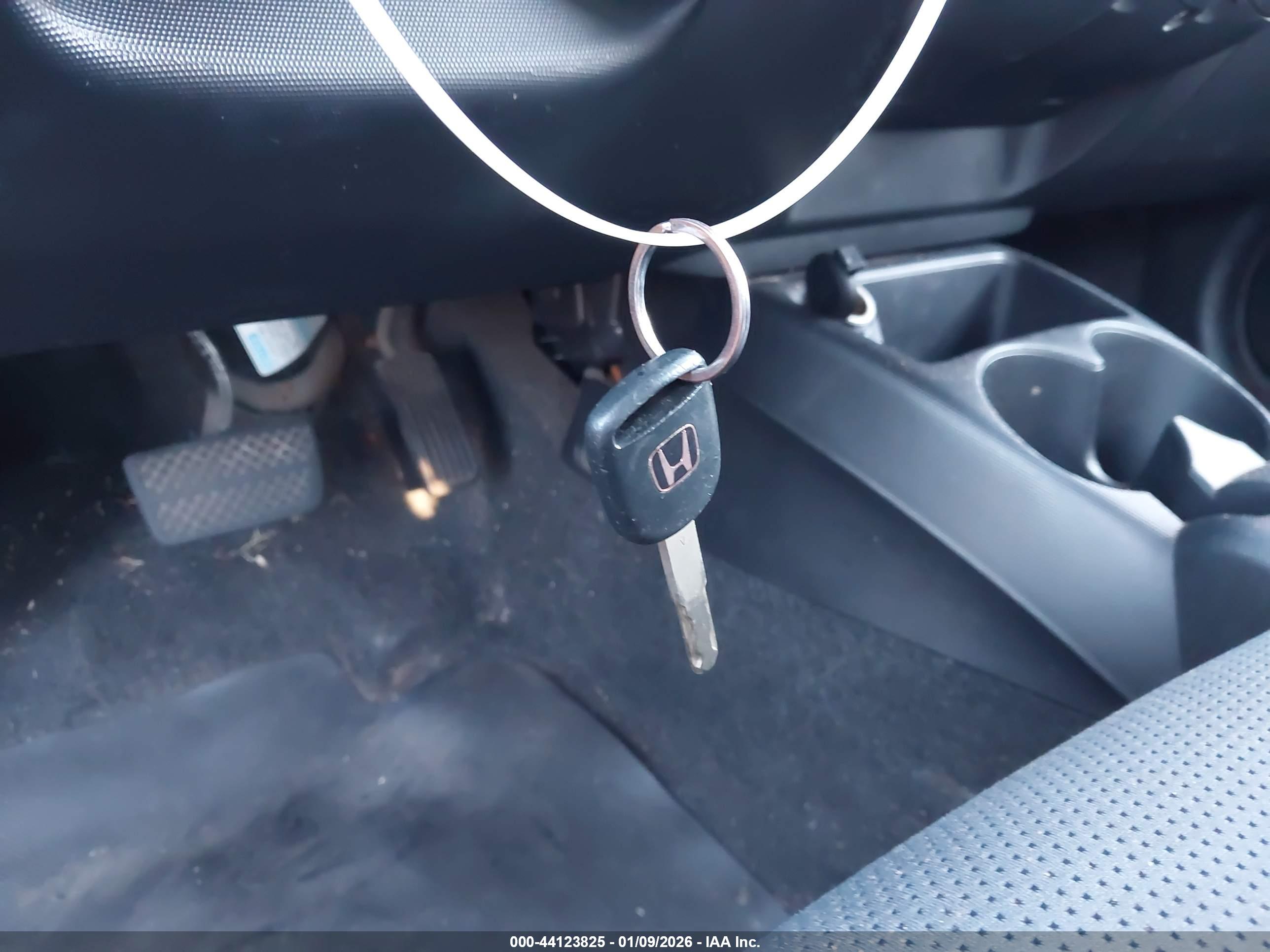 HONDA FIT image 11