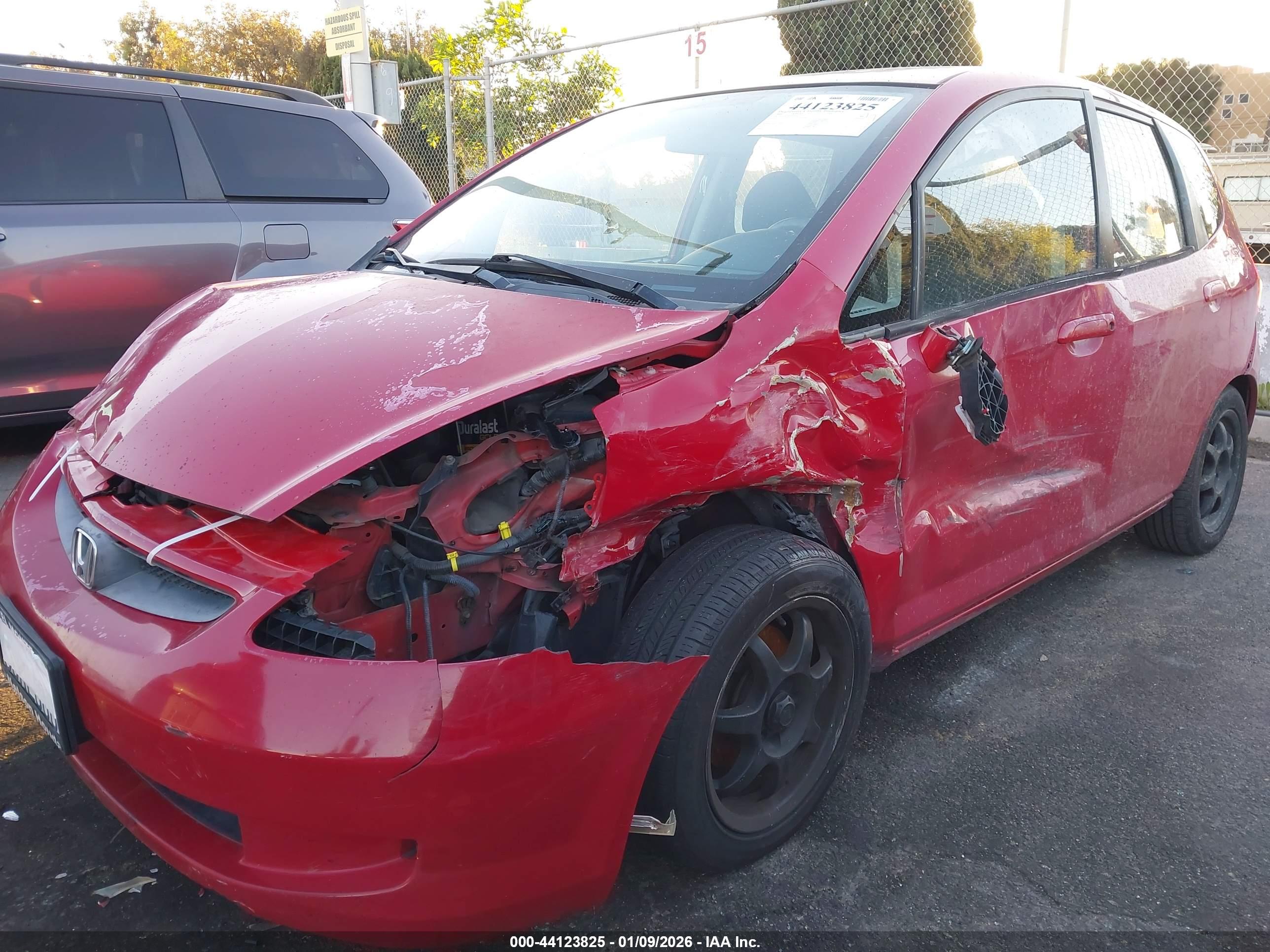 HONDA FIT image 6