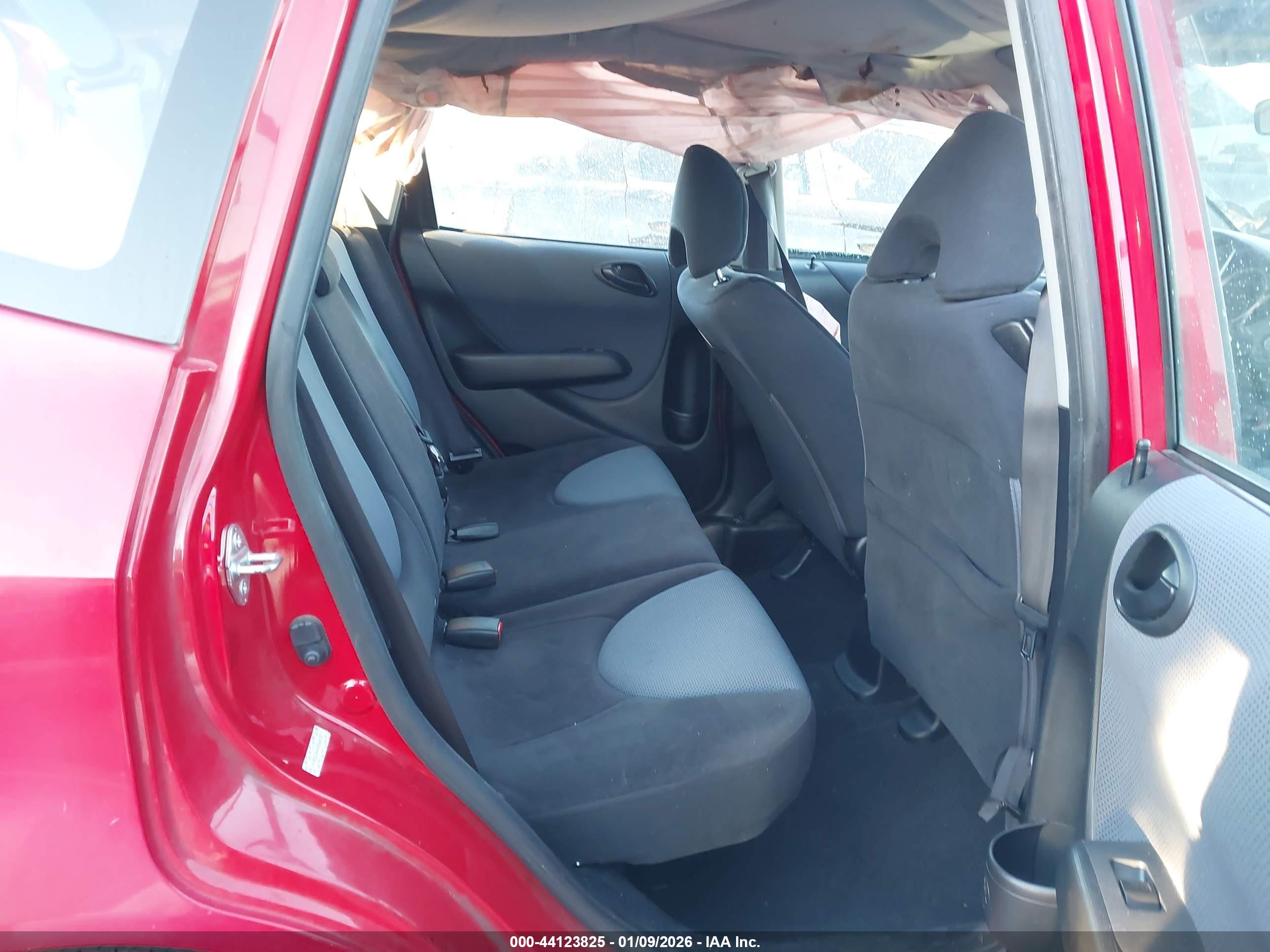 HONDA FIT image 8