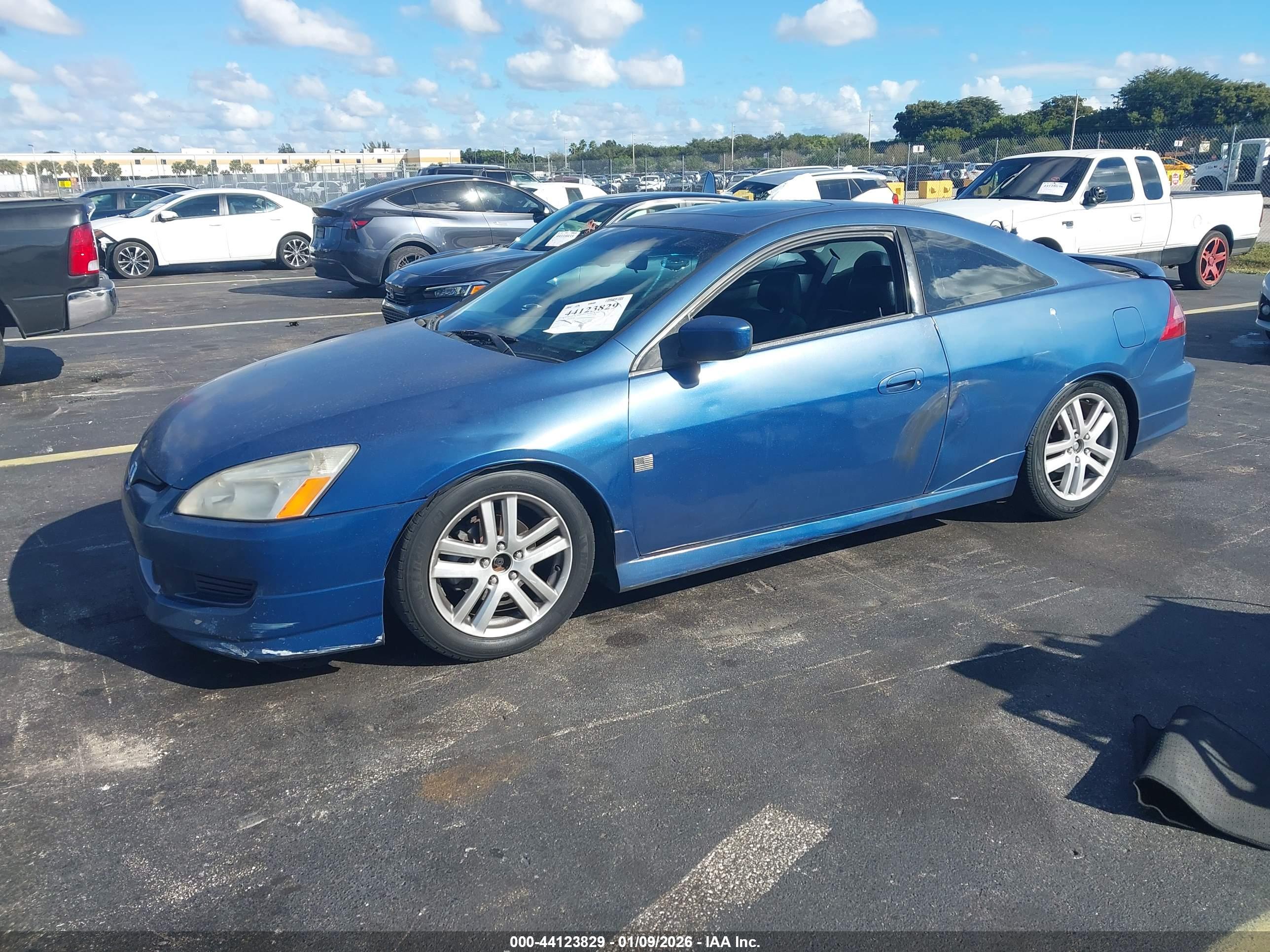 HONDA ACCORD image 2