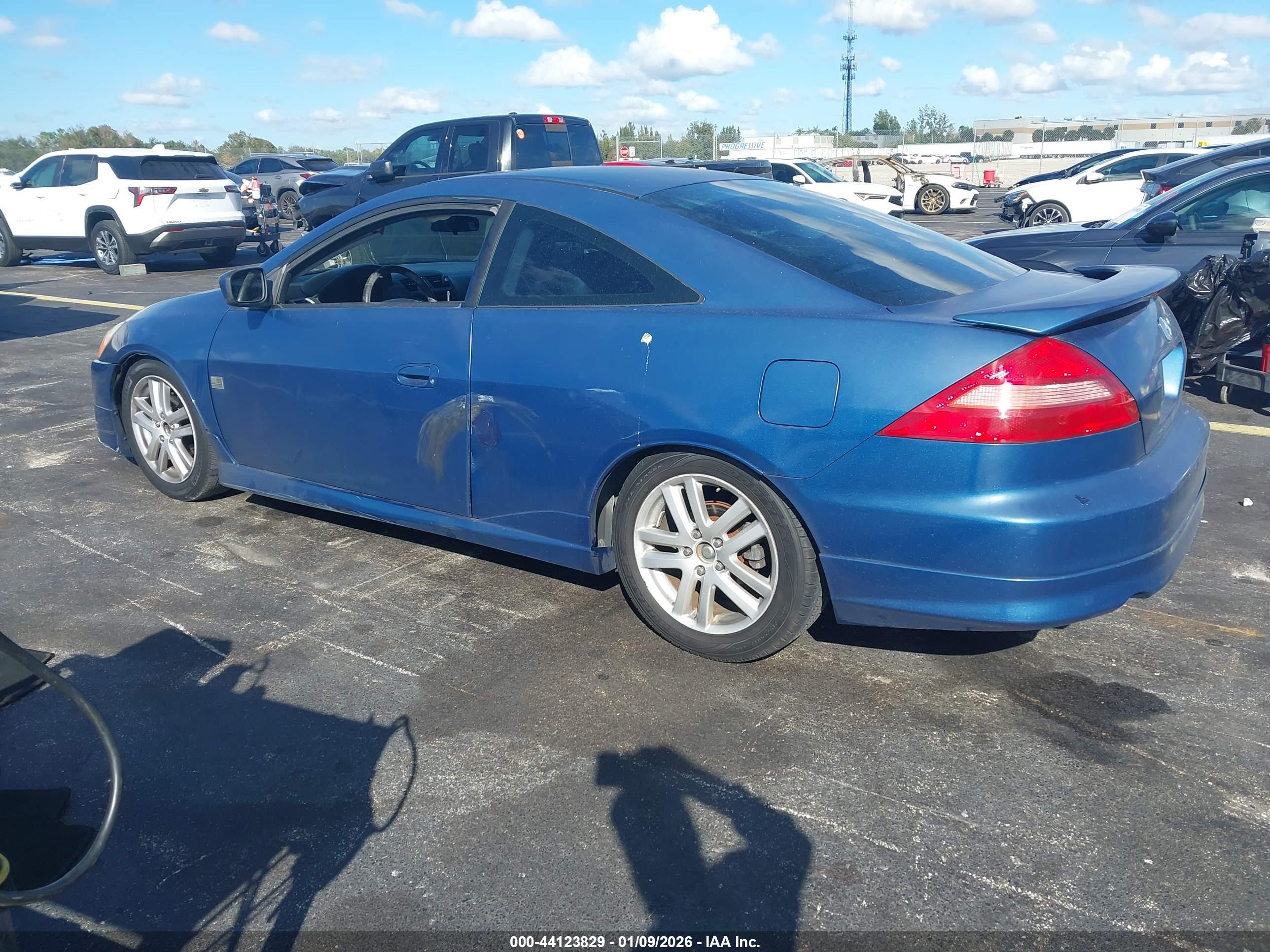 HONDA ACCORD image 3