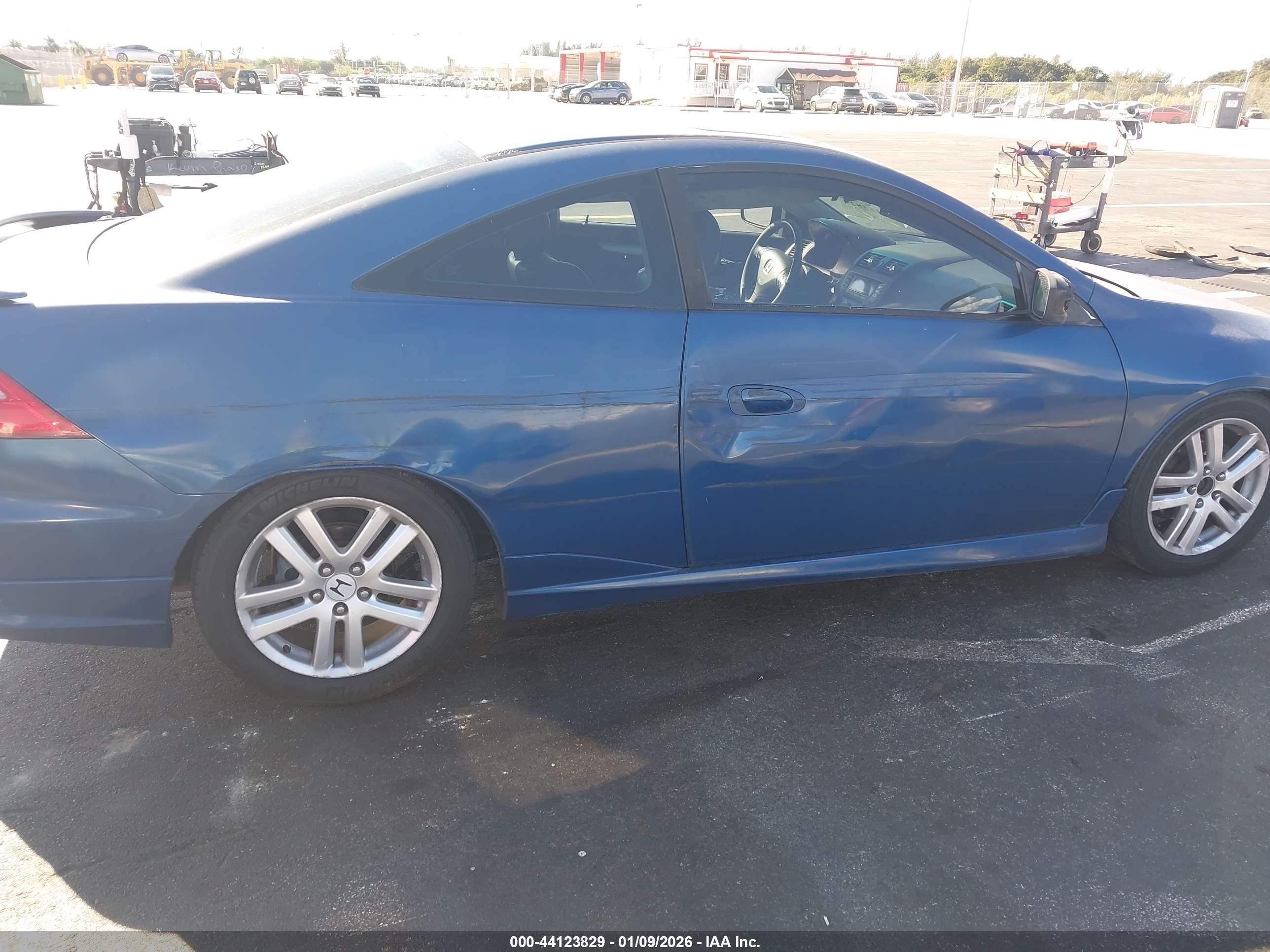 HONDA ACCORD image 6