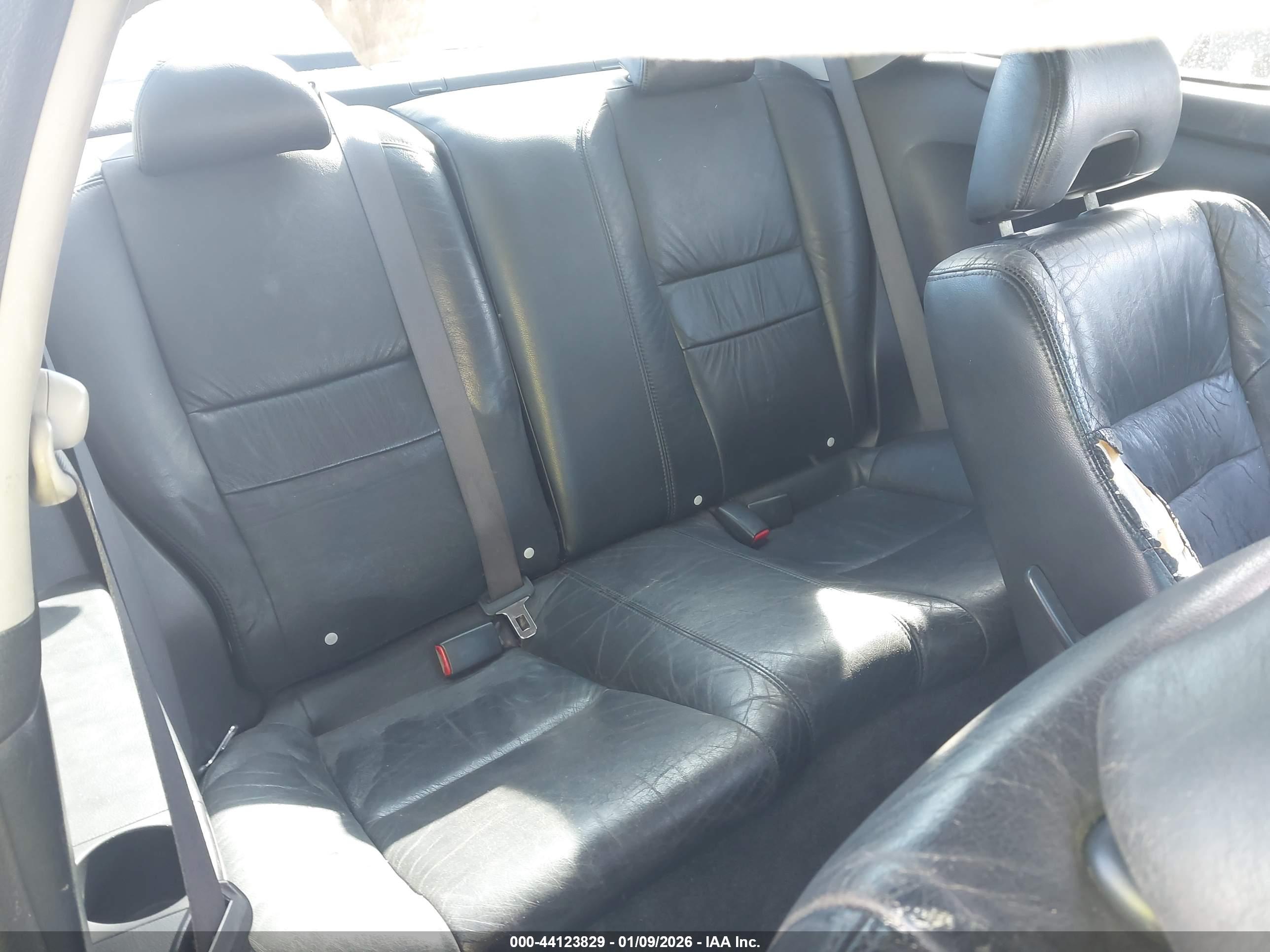 HONDA ACCORD image 8