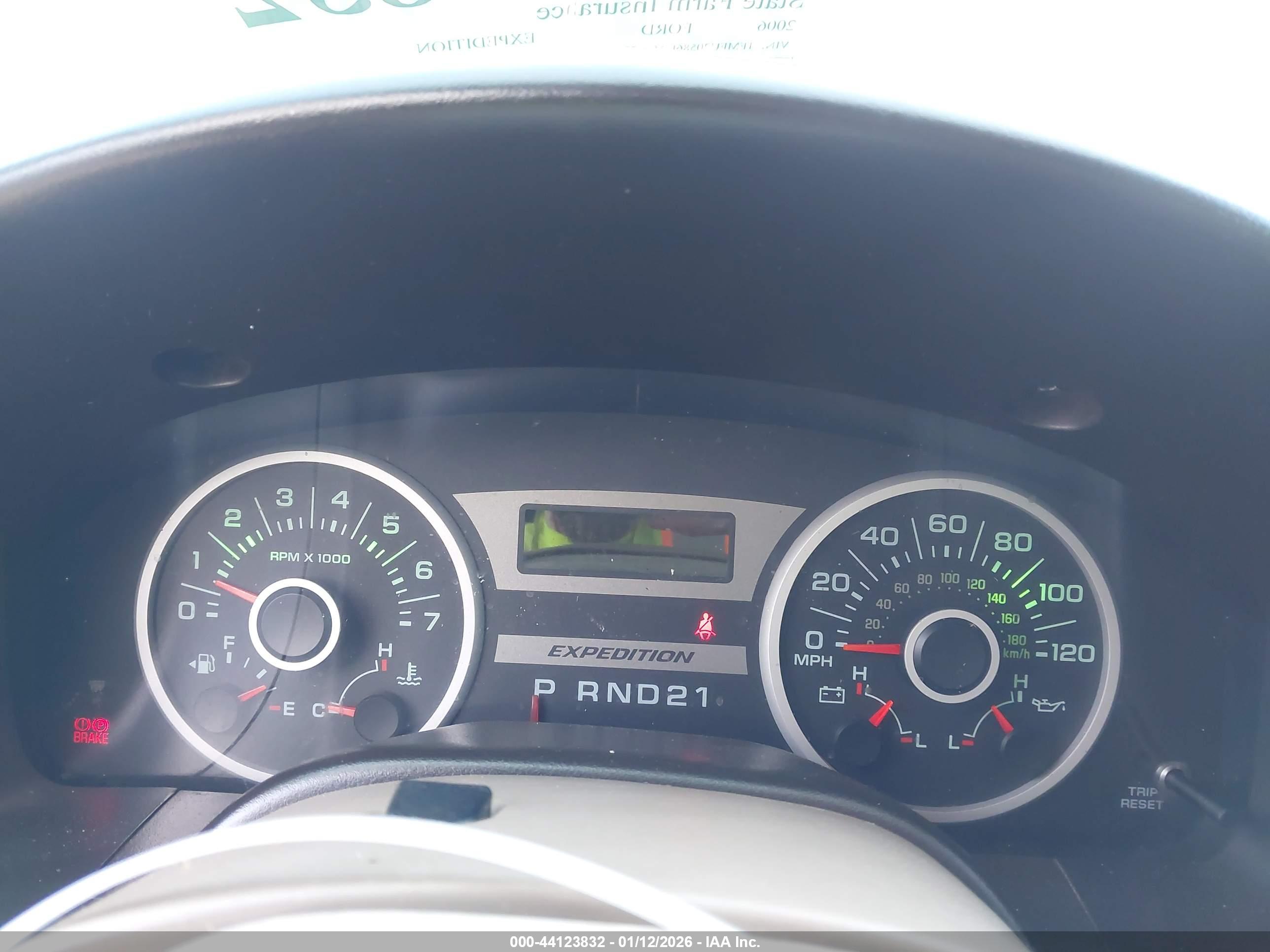 FORD EXPEDITION image 7