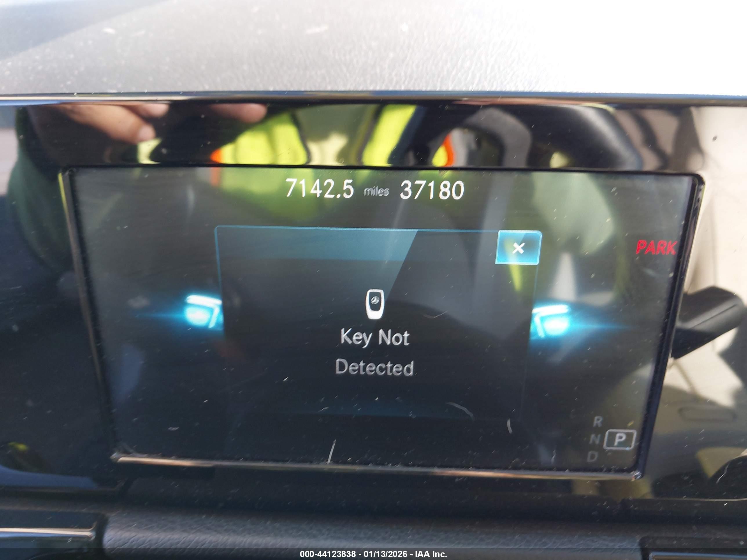 MERCEDES-BENZ GLA image 7