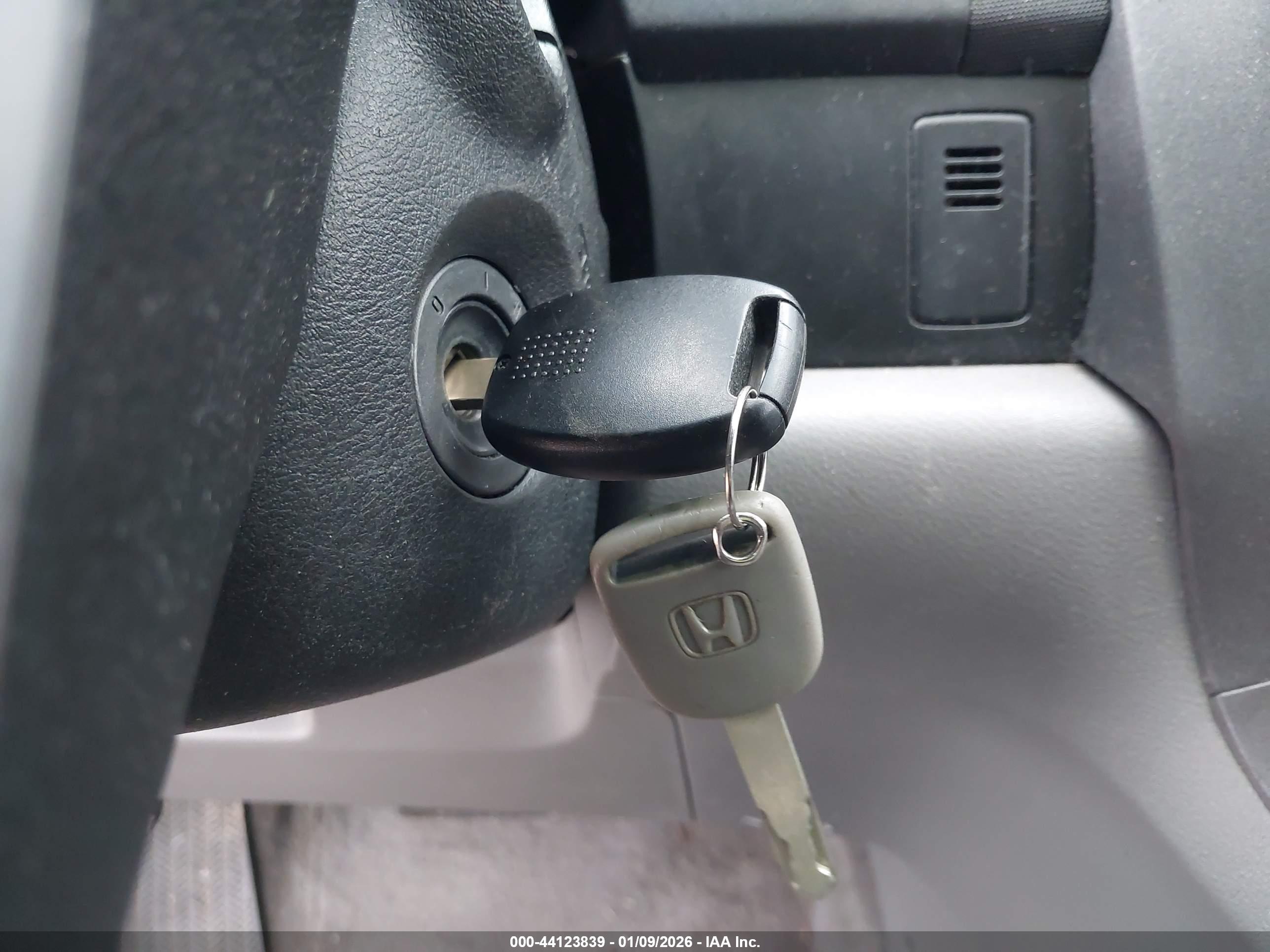 HONDA CR-V image 11