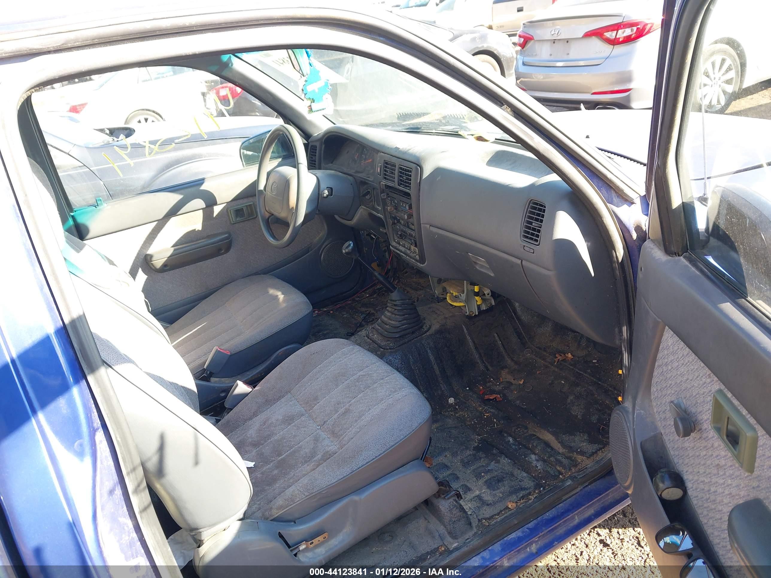 TOYOTA TACOMA image 5