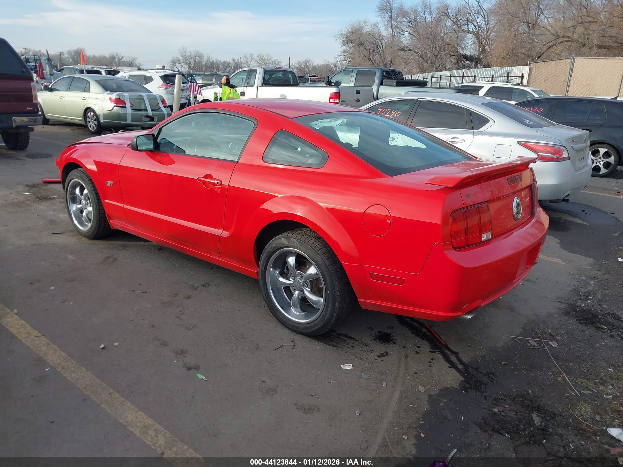 FORD MUSTANG image 3